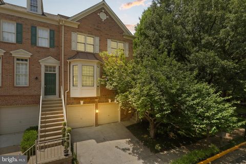 2744 PEMBSLY DRIVE VIENNA VA 22181