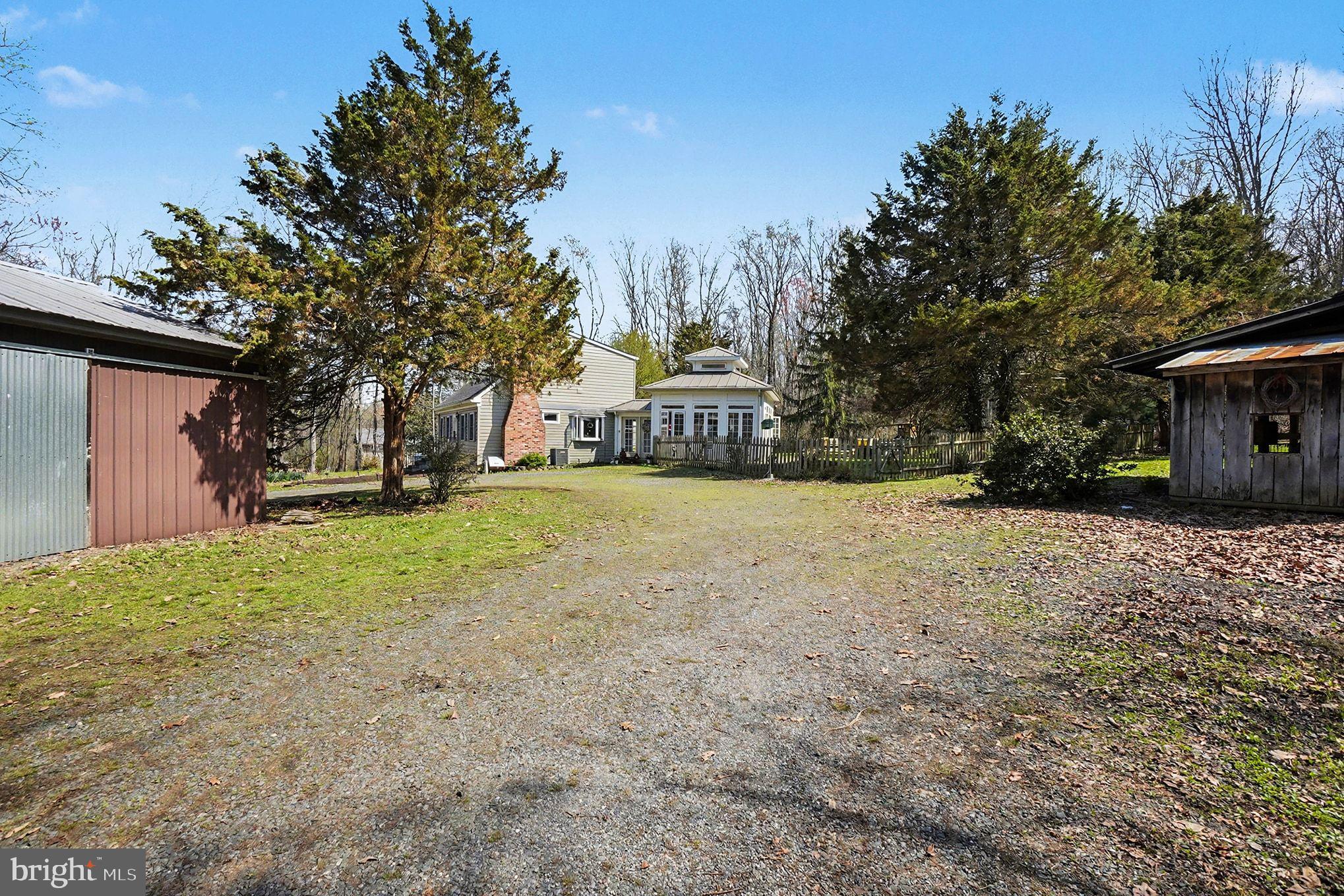 SPRING HILL ESTATES - Residential