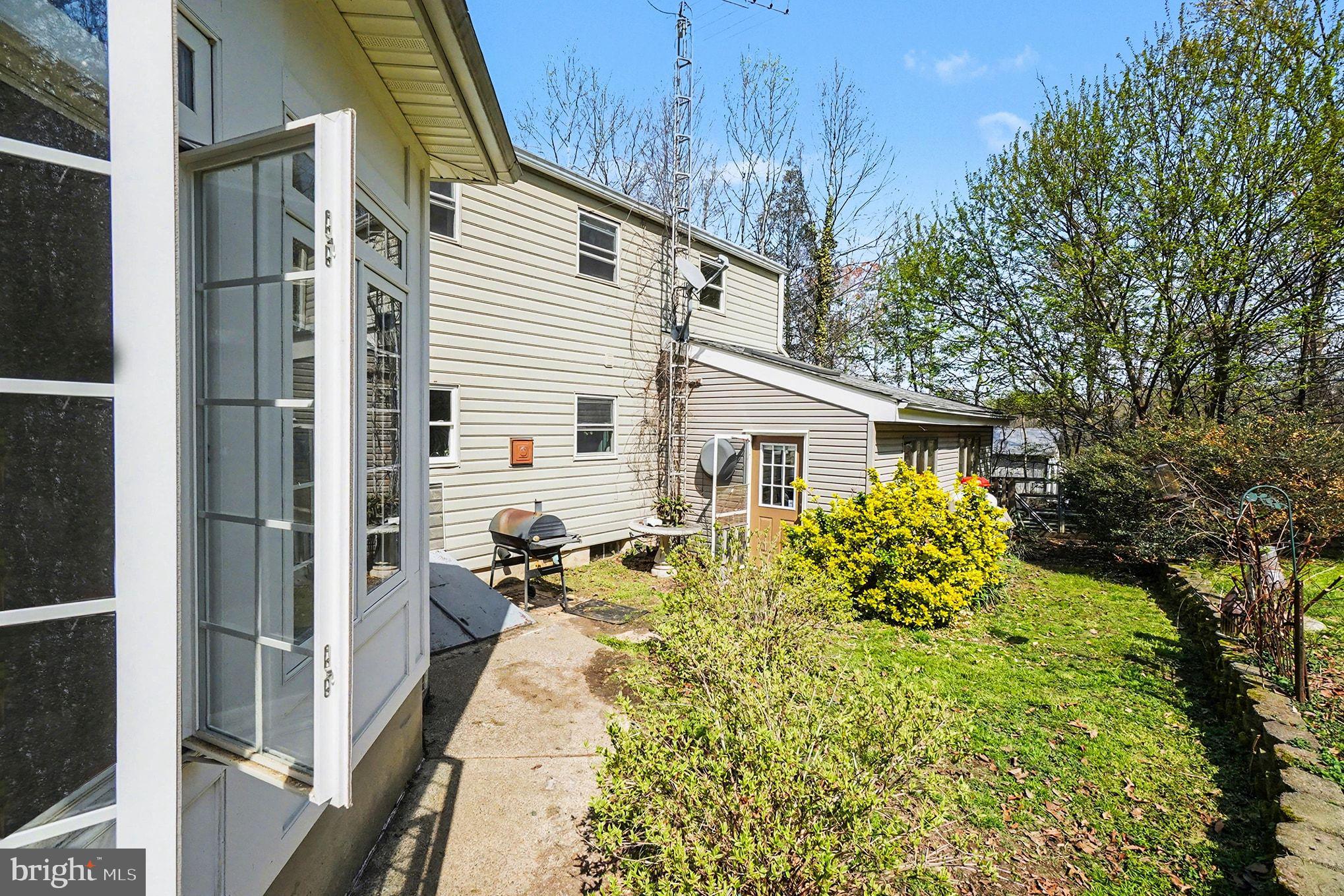 SPRING HILL ESTATES - Residential