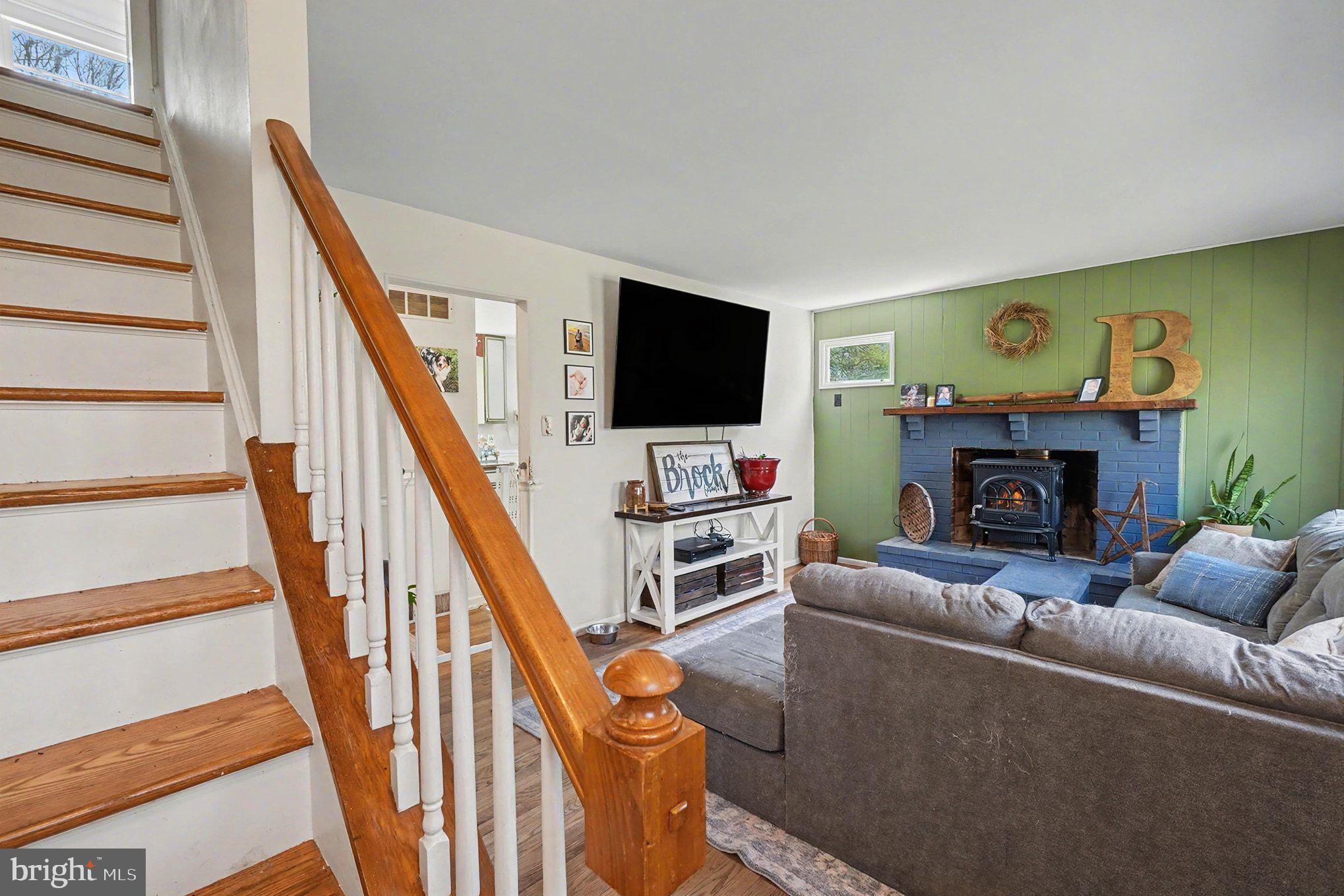 SPRING HILL ESTATES - Residential