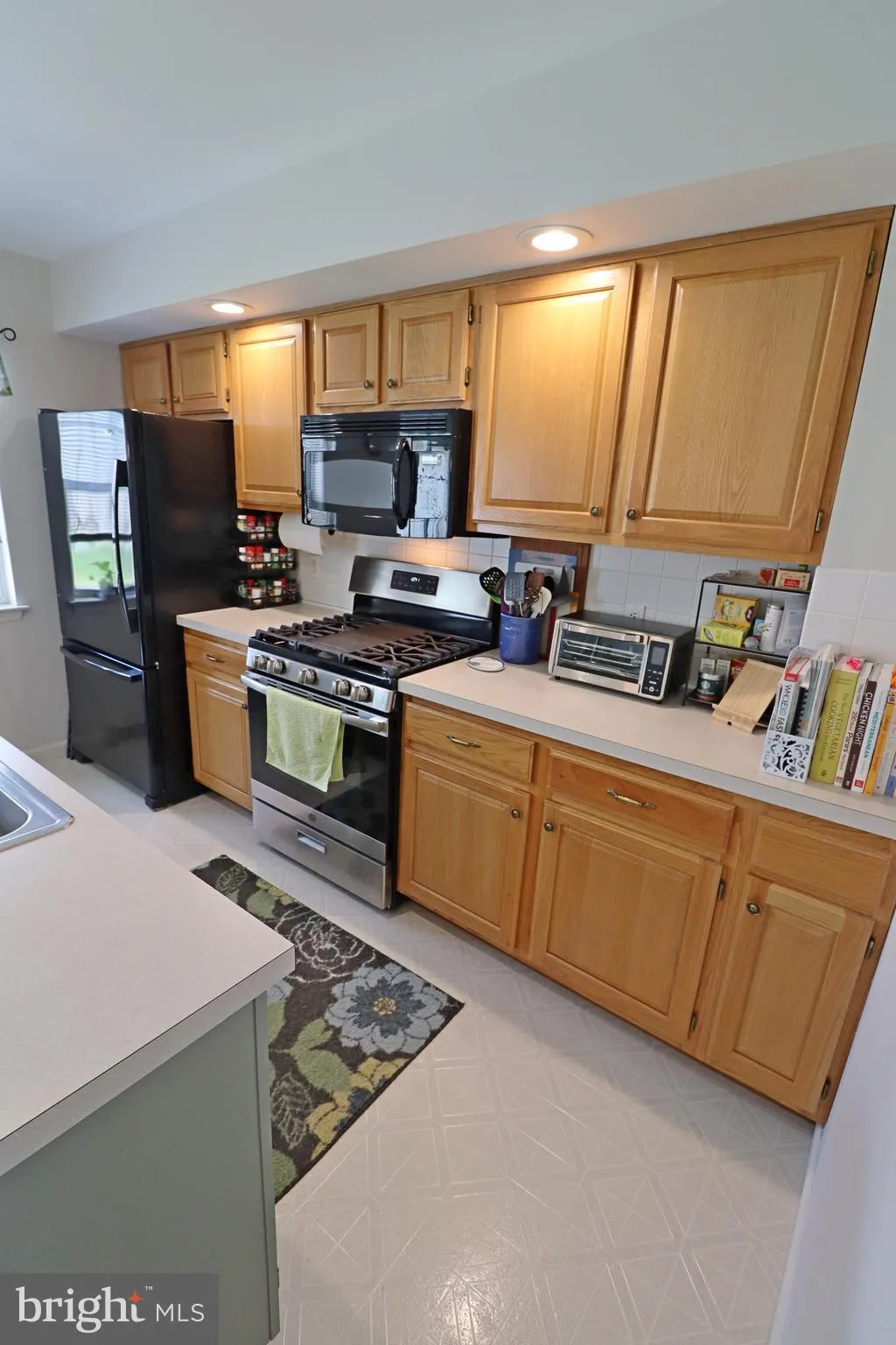 Marietta, Pennsylvania 17547, United States, 3 Bedrooms Bedrooms, ,2 BathroomsBathrooms,Residential,Pending,142314