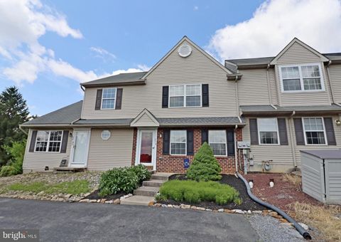 378 WILD CHERRY LANE MARIETTA PA 17547