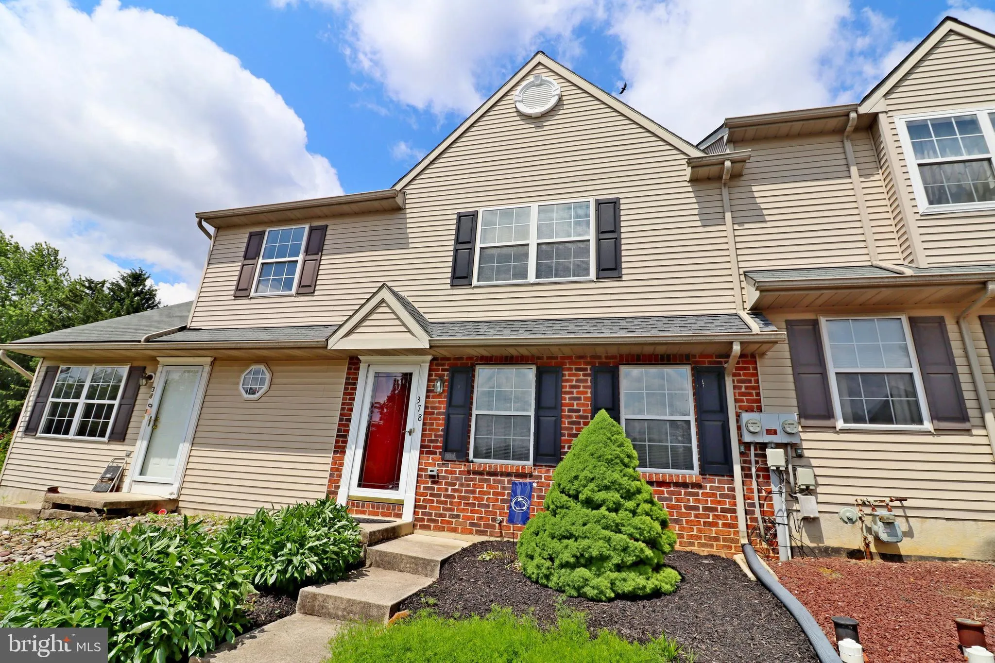 Marietta, Pennsylvania 17547, United States, 3 Bedrooms Bedrooms, ,2 BathroomsBathrooms,Residential,Pending,142314