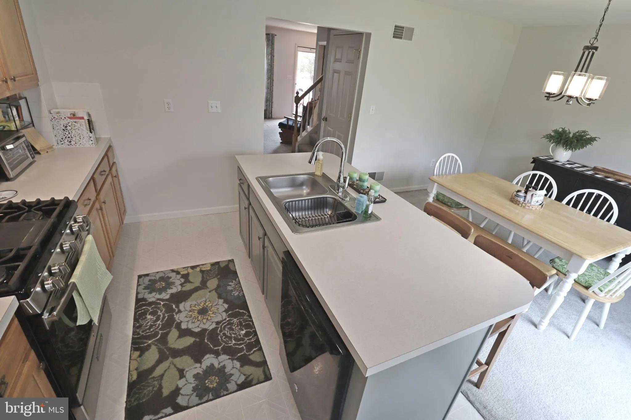 Marietta, Pennsylvania 17547, United States, 3 Bedrooms Bedrooms, ,2 BathroomsBathrooms,Residential,Pending,142314