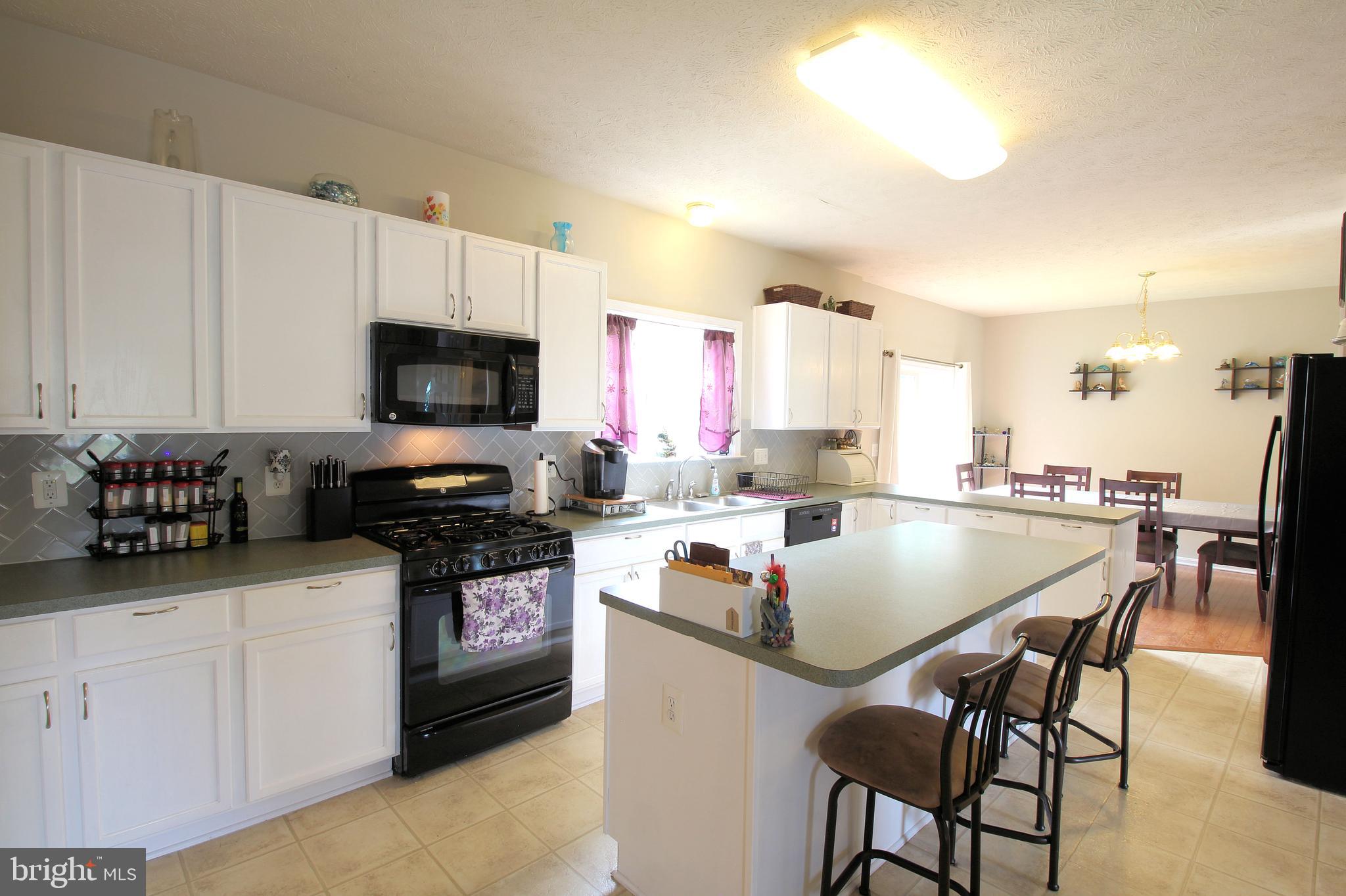 WILDERNESS SHORES - Residential