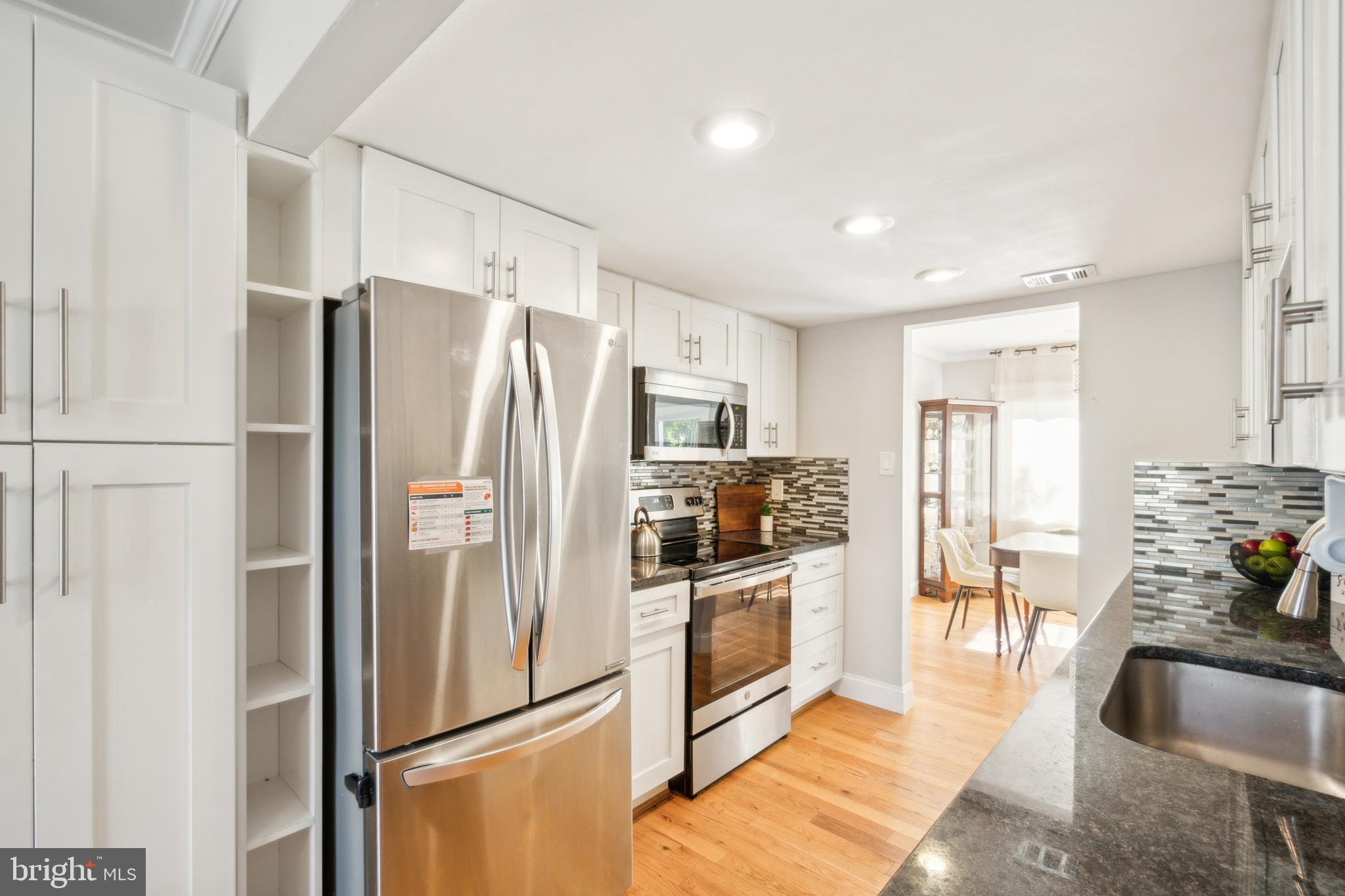 BLAKEVIEW - Residential