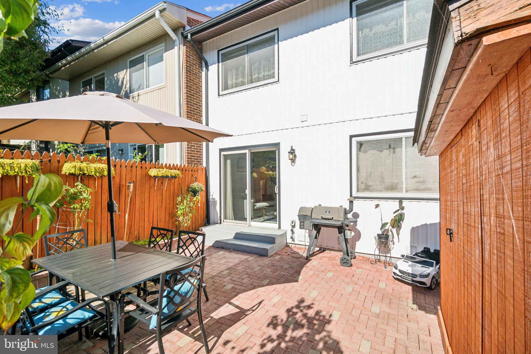 BLAKEVIEW - Residential