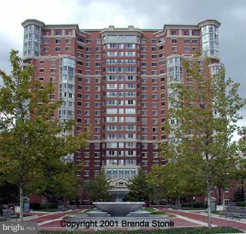 CARLYLE TOWERS - Residential Lease