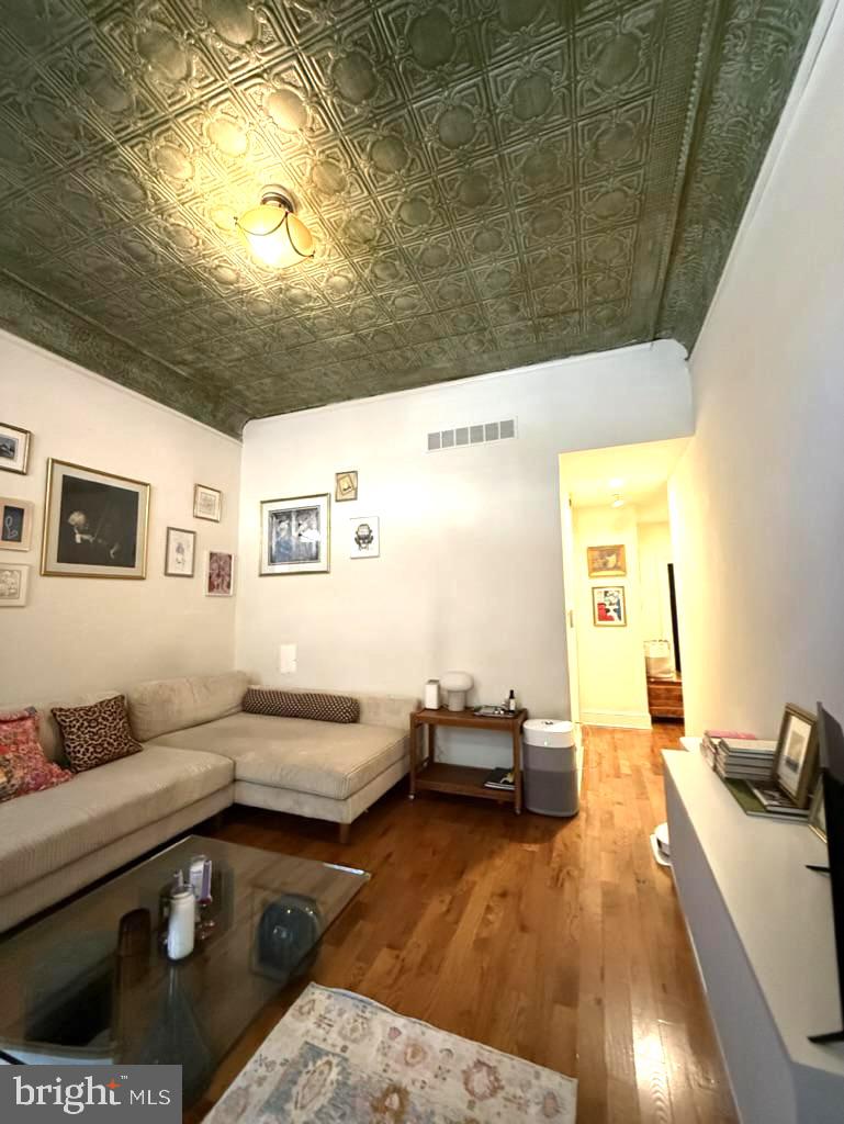 741 S 3RD STREET