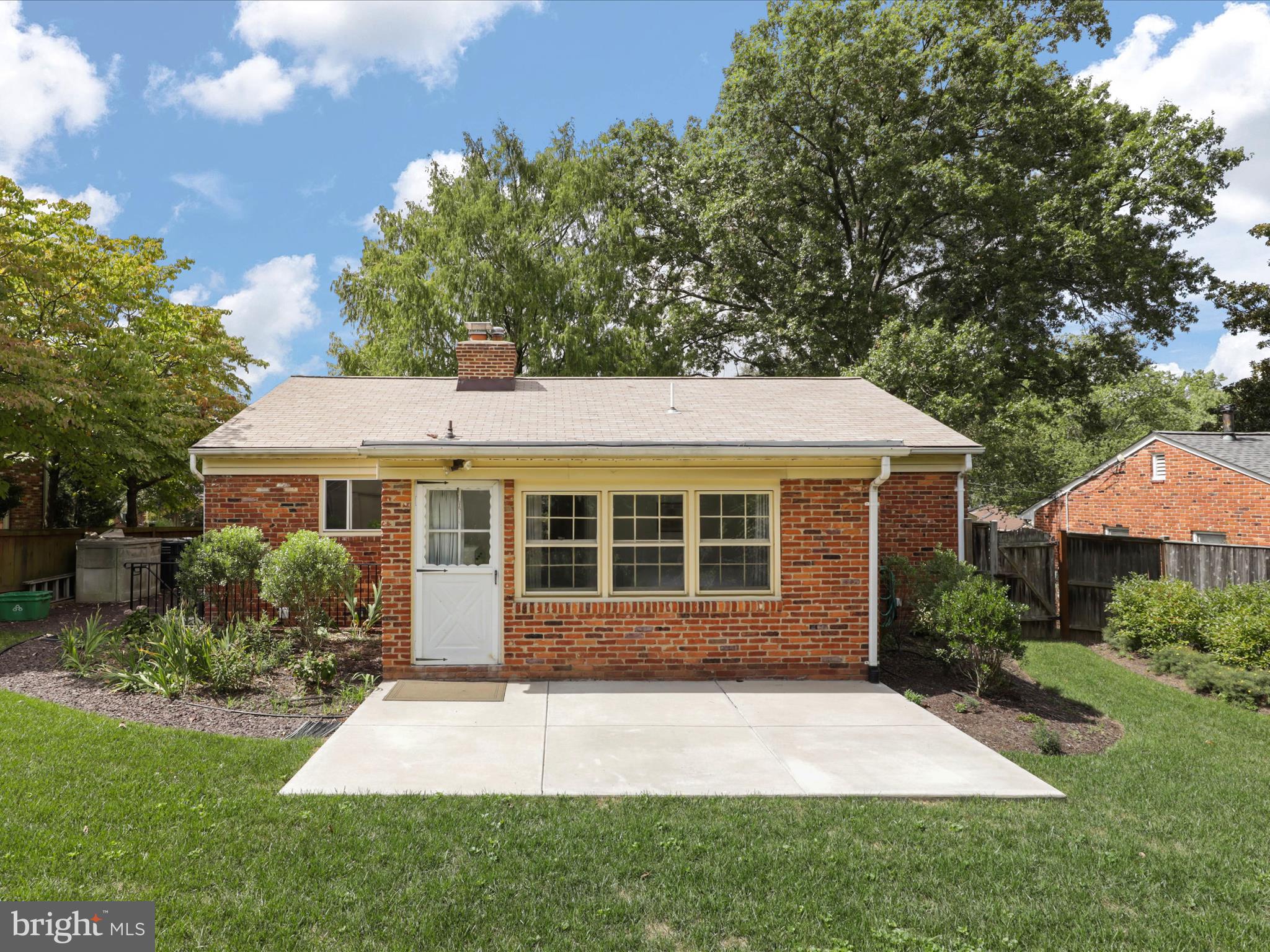 WHITEHAVEN - Residential Lease