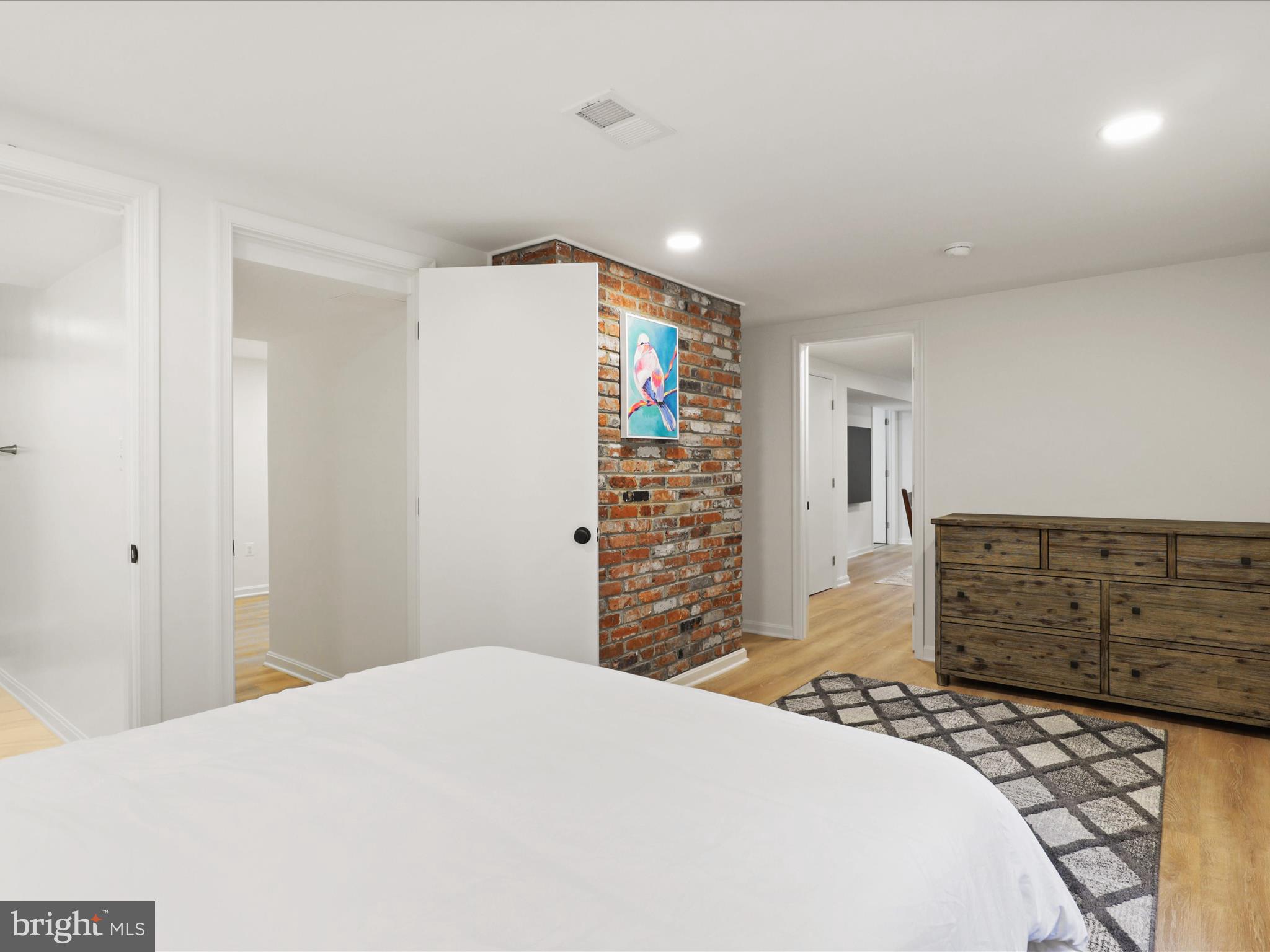 WHITEHAVEN - Residential Lease