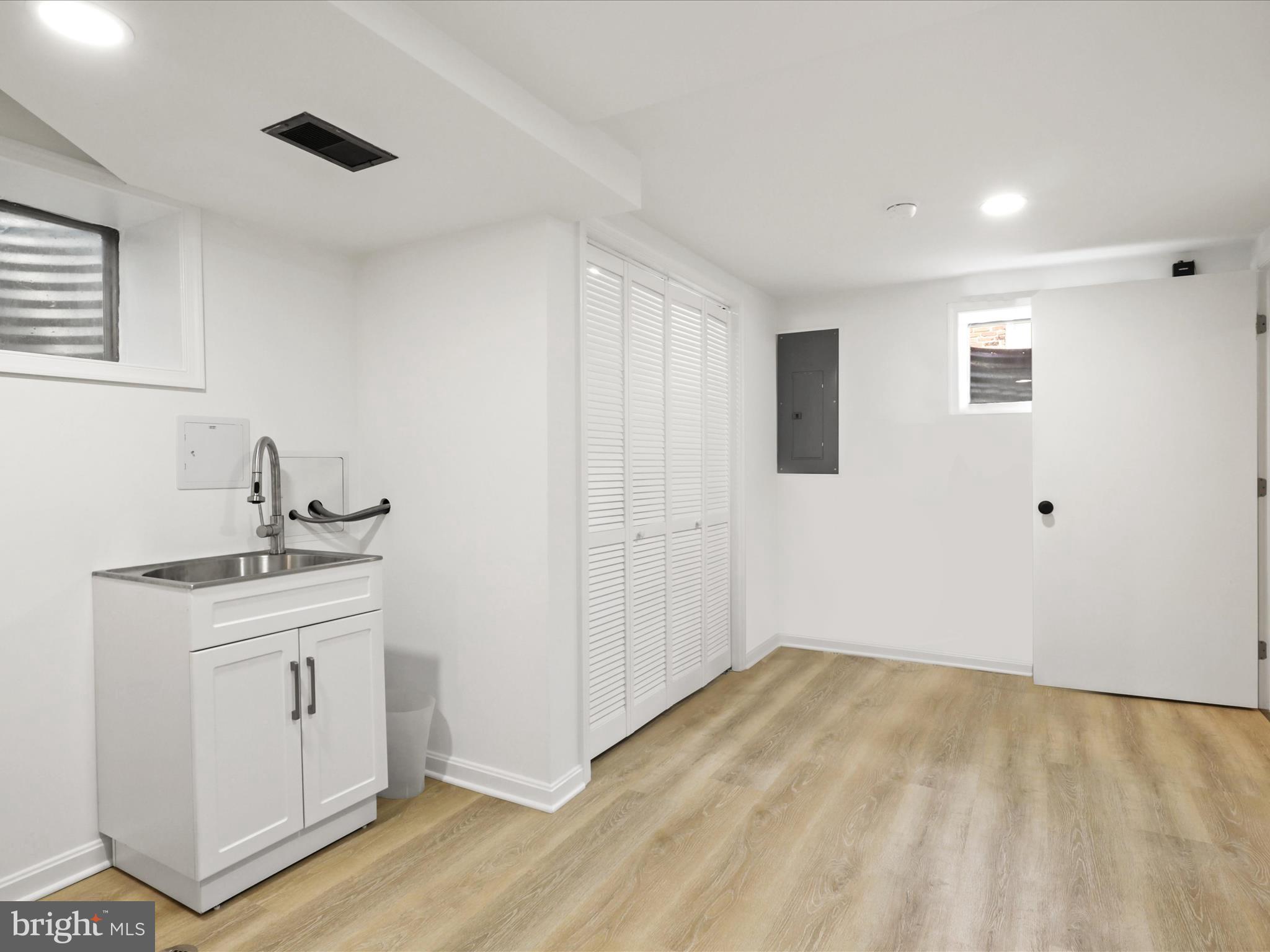 WHITEHAVEN - Residential Lease