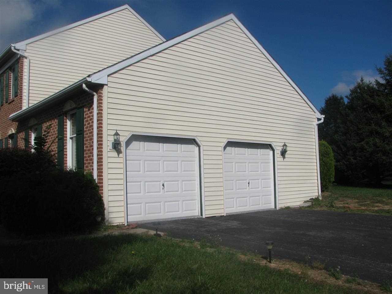 LONGVIEW HEIGHTS - Residential