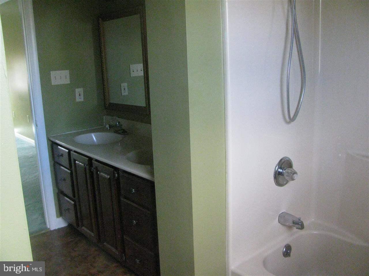 LONGVIEW HEIGHTS - Residential