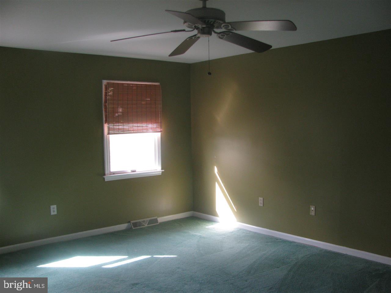 LONGVIEW HEIGHTS - Residential