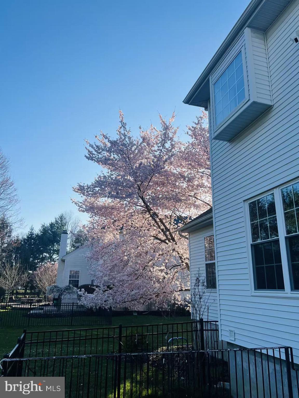 ROLLING GLEN - Residential