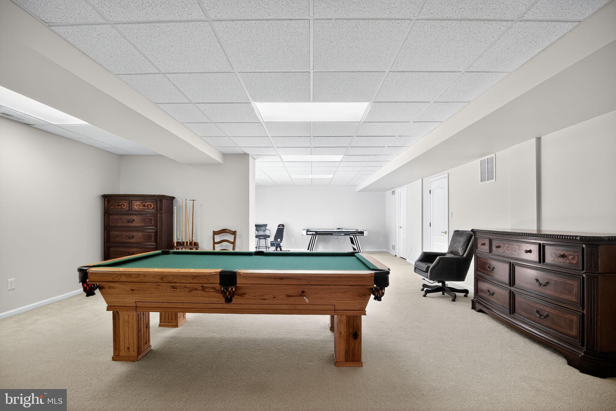 ROLLING GLEN - Residential