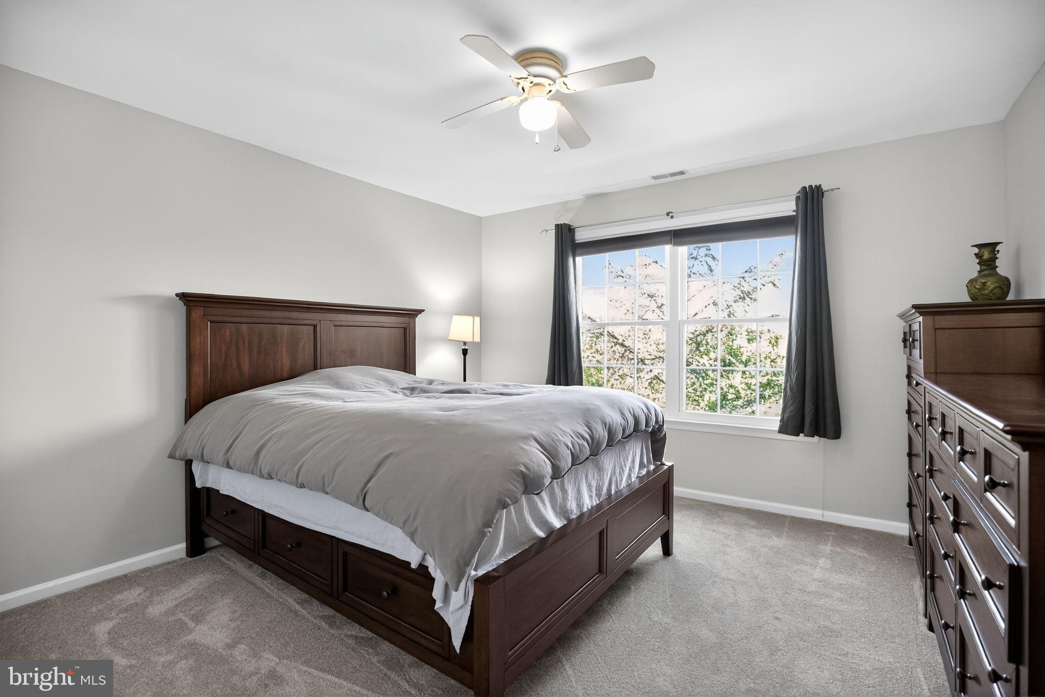 ROLLING GLEN - Residential