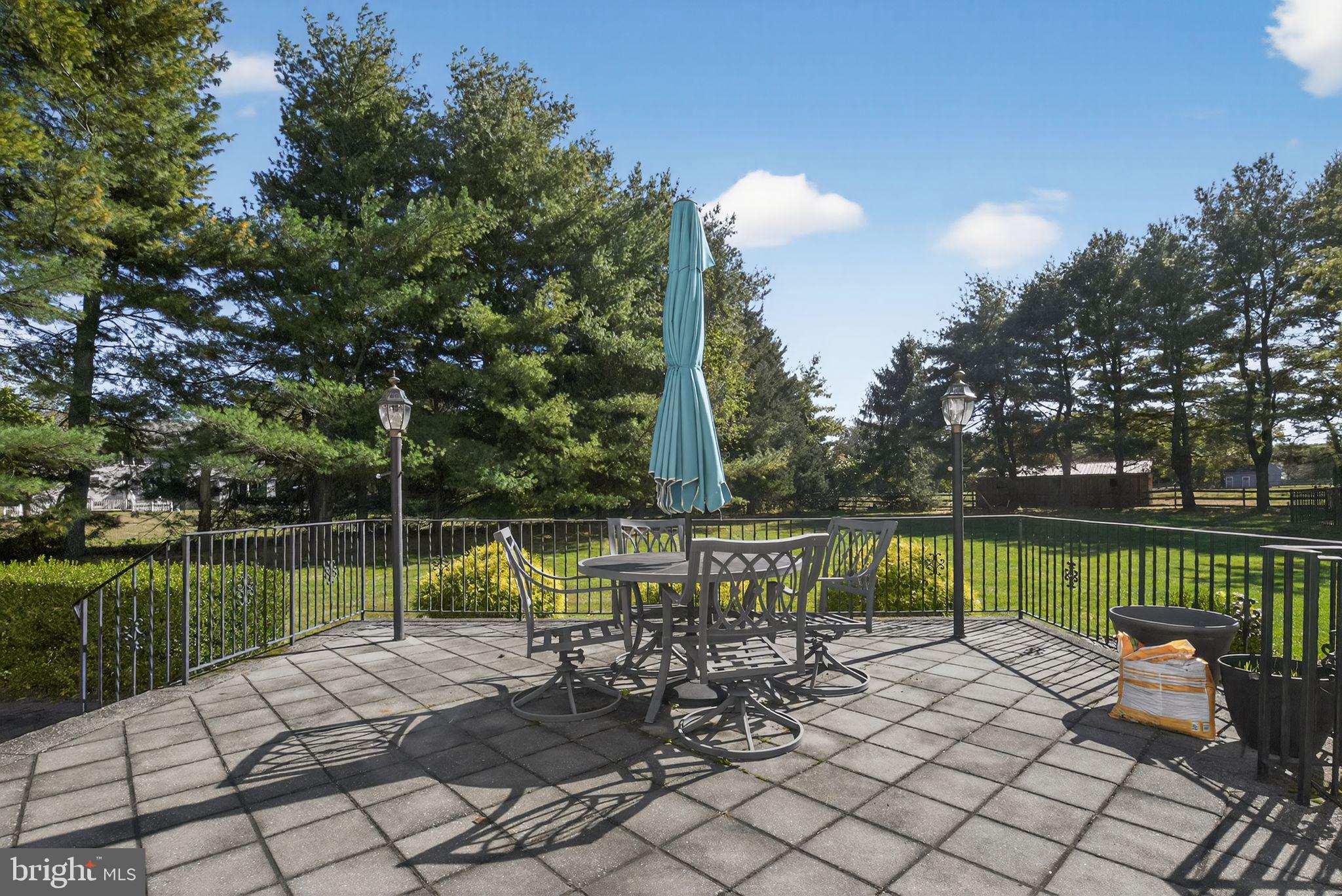 ROLLING GLEN - Residential