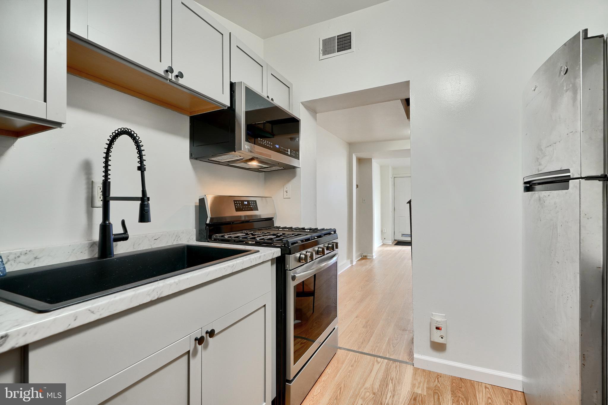 FELLS POINT HISTORIC DISTRICT - Residential Lease