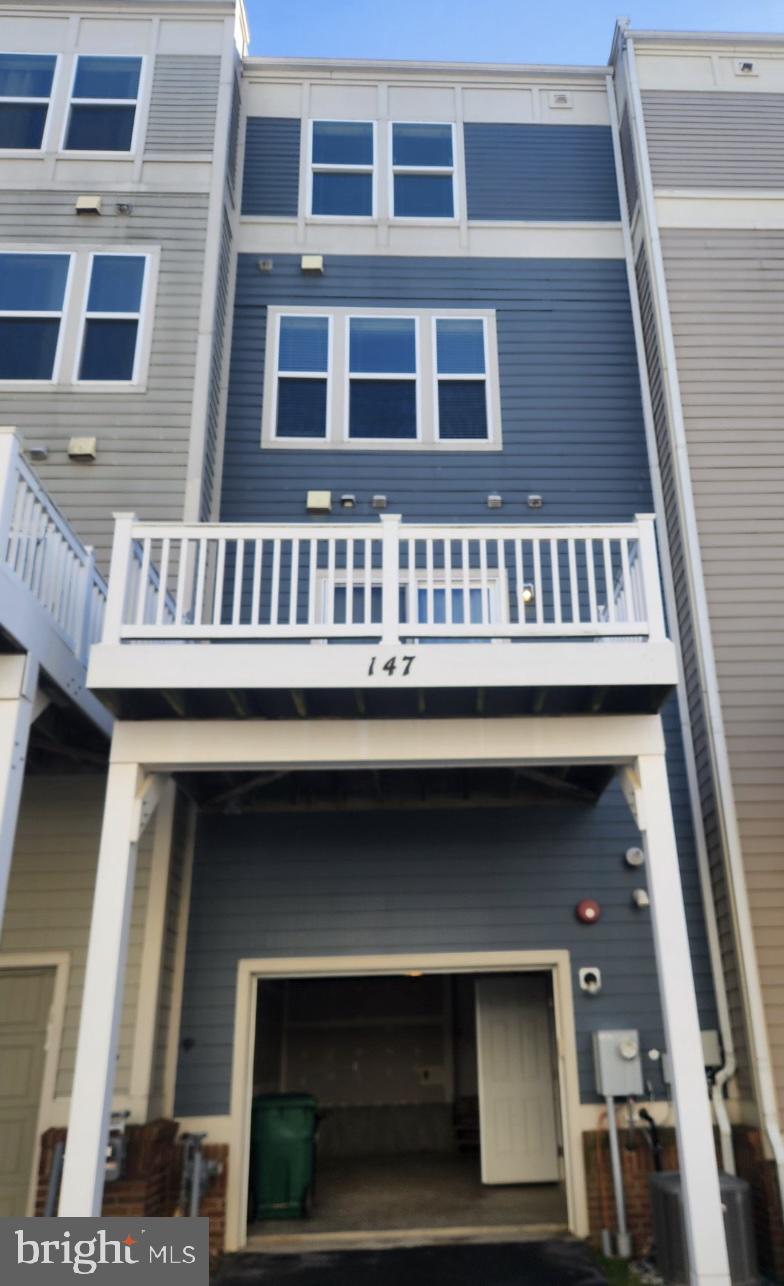 CROWN FARM - Residential Lease