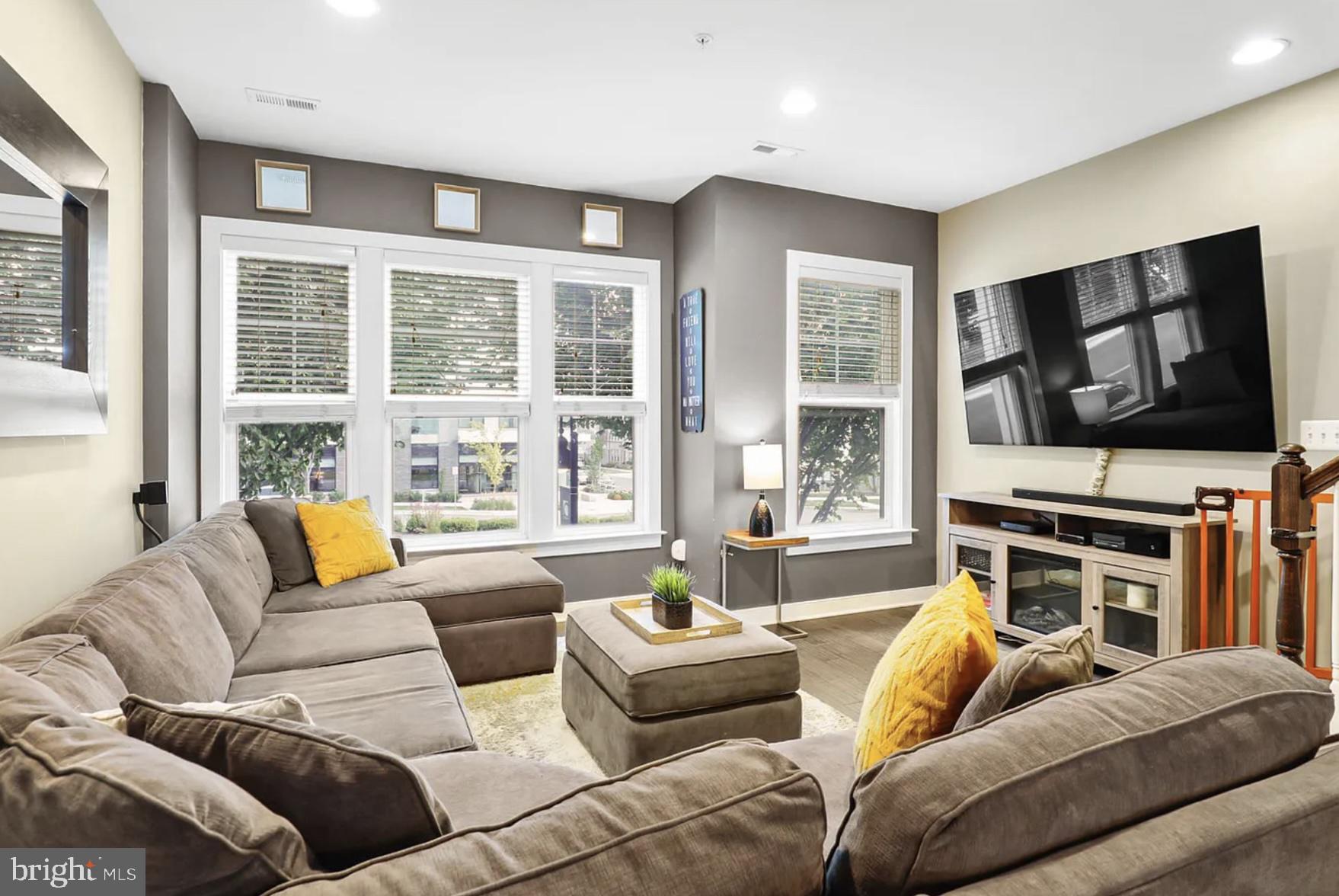 CROWN FARM - Residential Lease