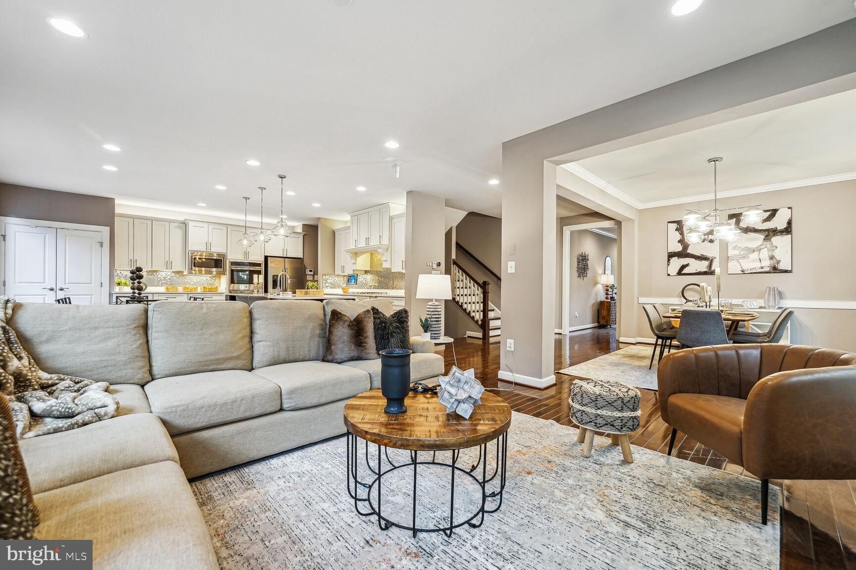 WOODSON SQUARE - Residential