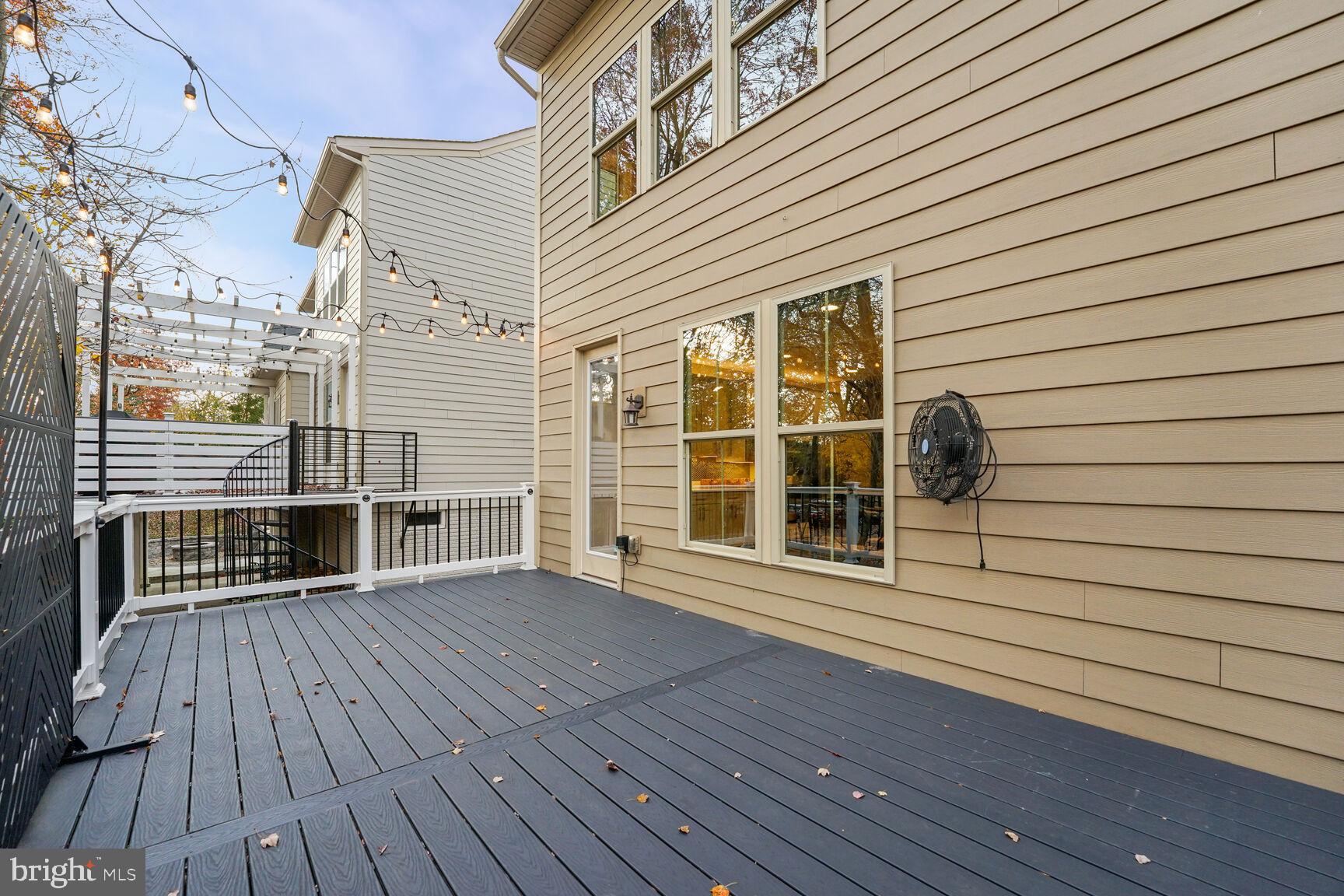 WOODSON SQUARE - Residential