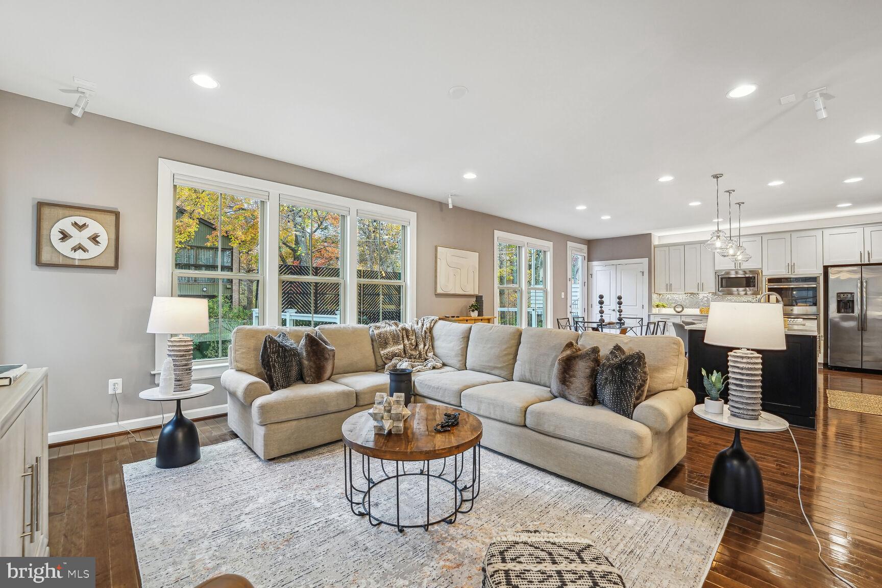 WOODSON SQUARE - Residential