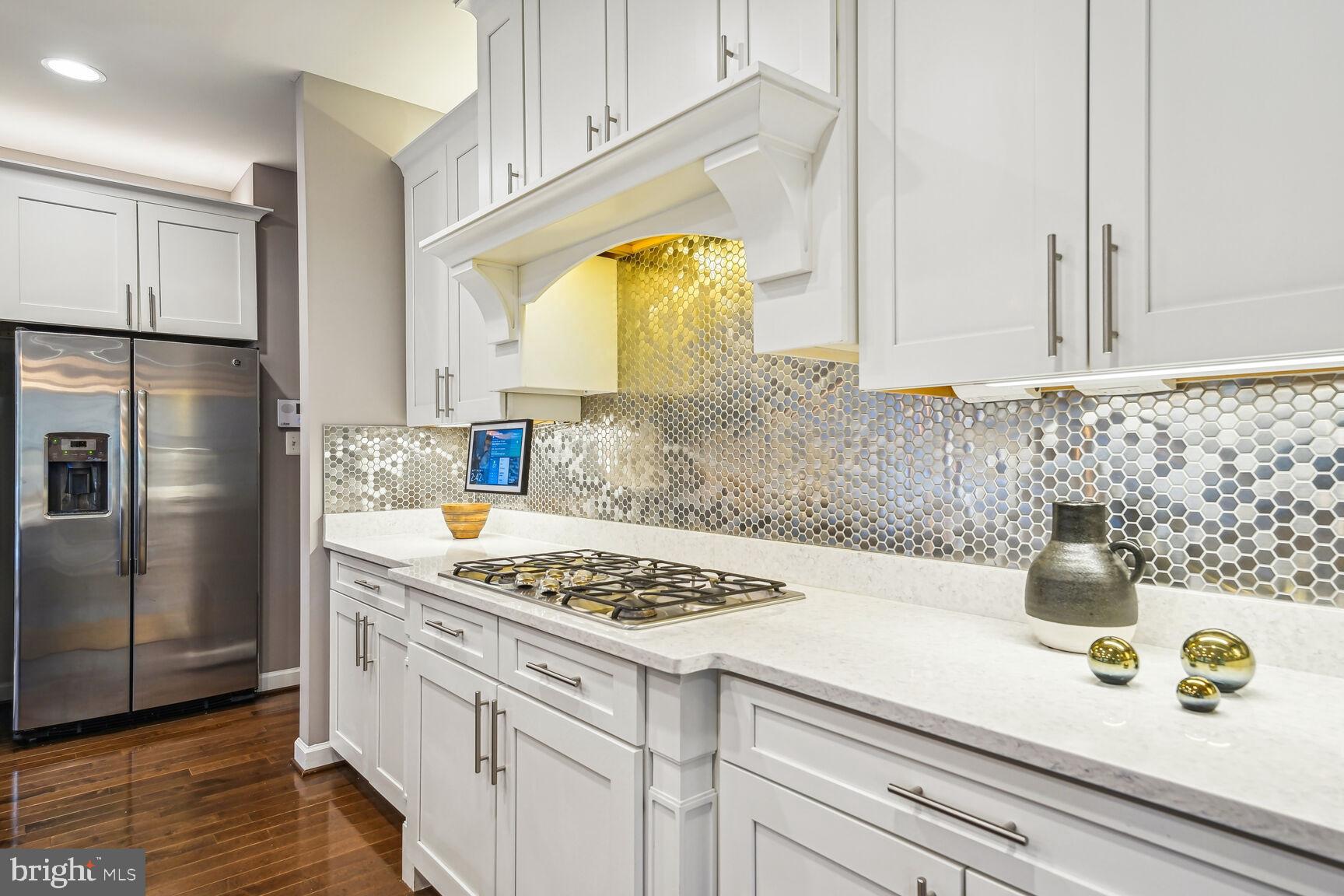 WOODSON SQUARE - Residential