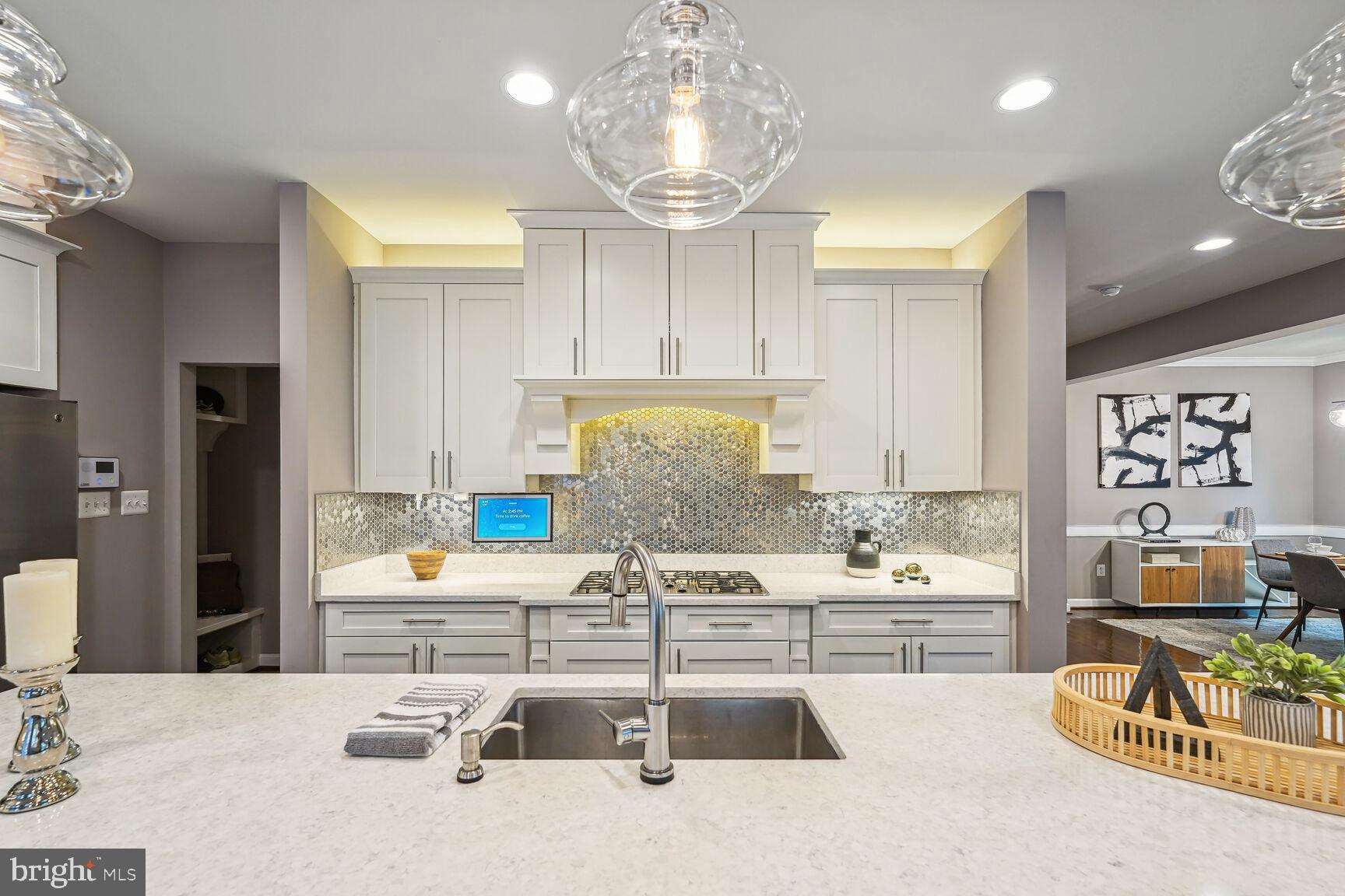 WOODSON SQUARE - Residential