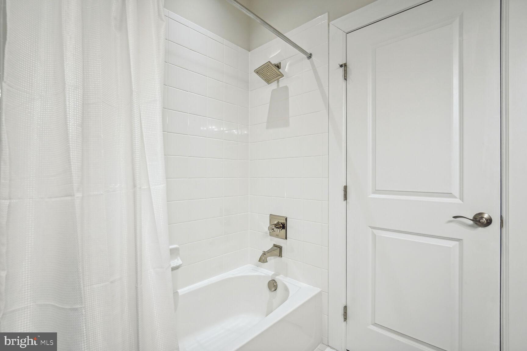 WOODSON SQUARE - Residential