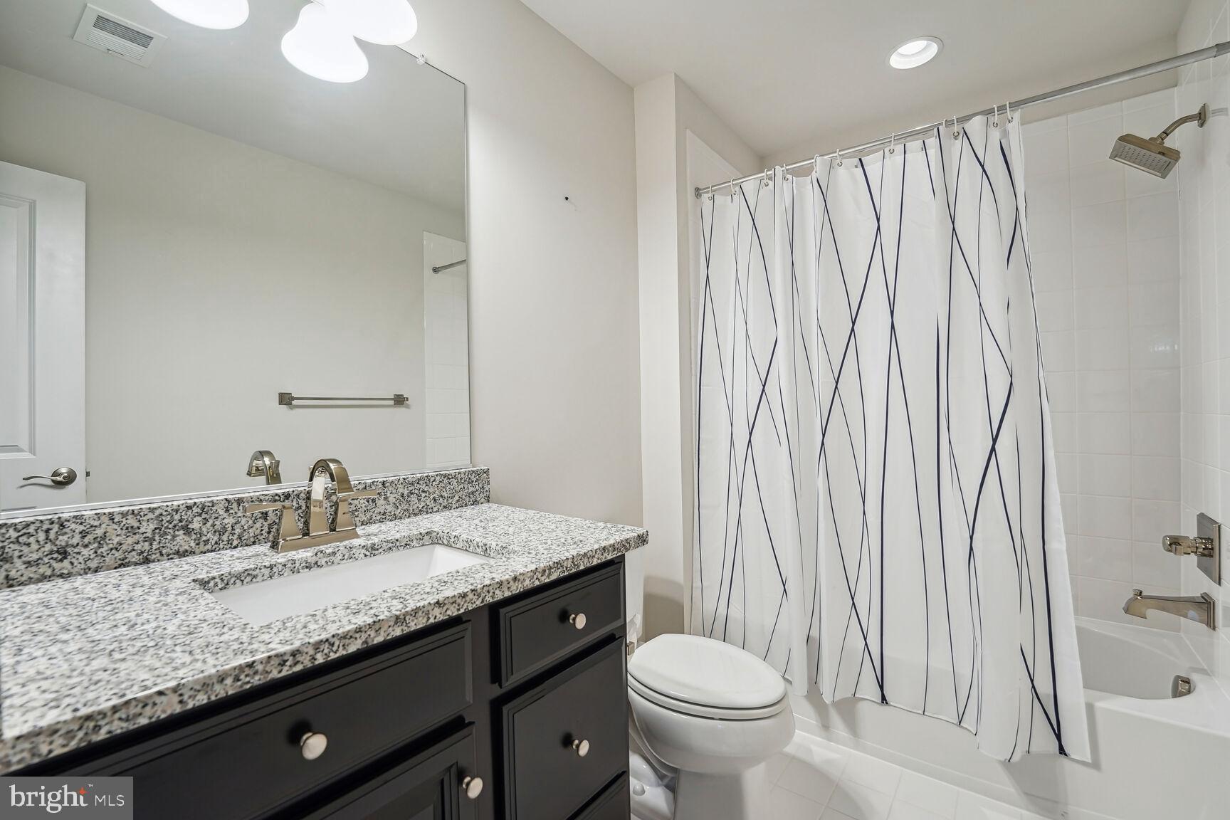 WOODSON SQUARE - Residential