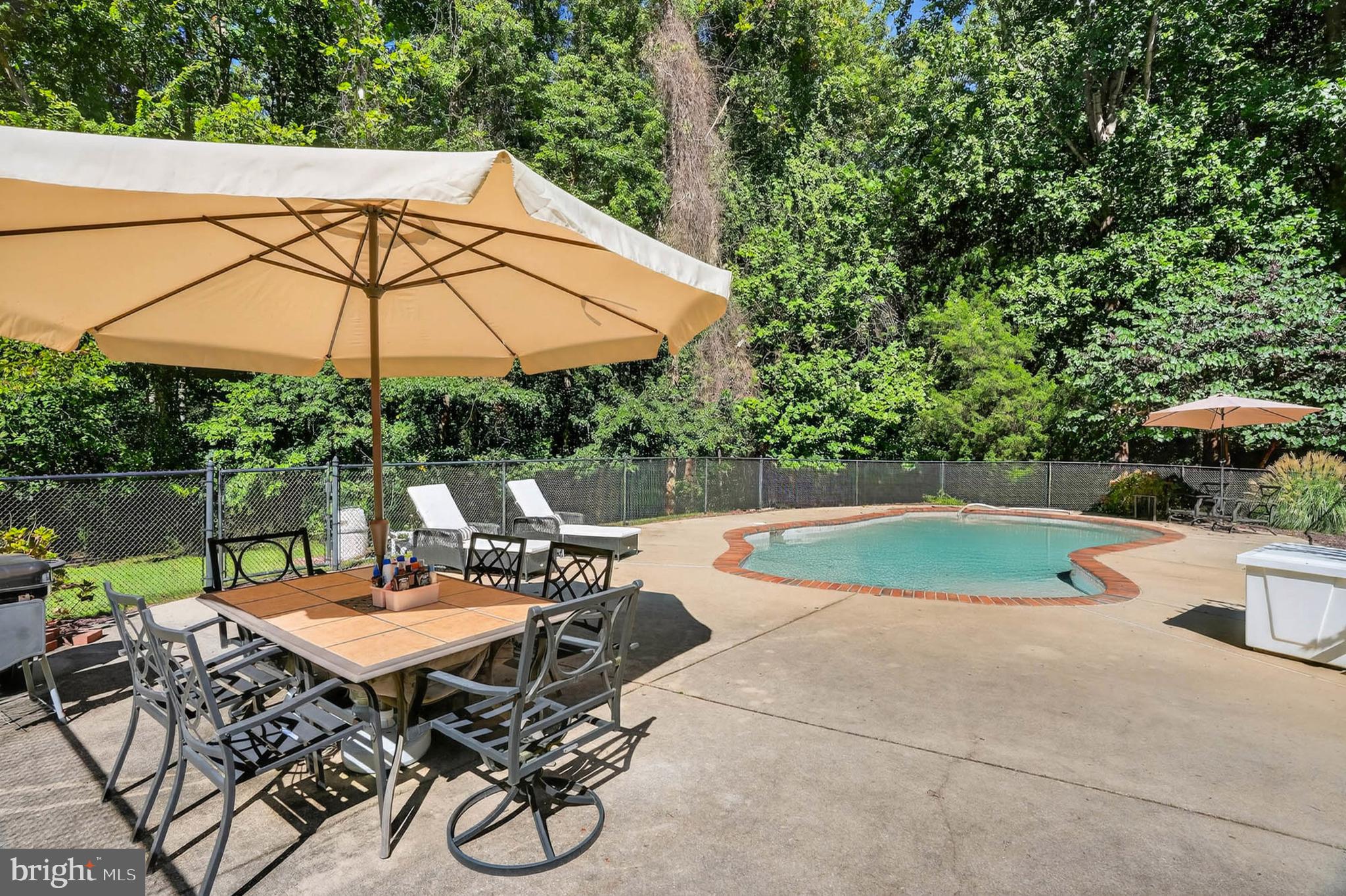 WINDING BROOKE - Residential