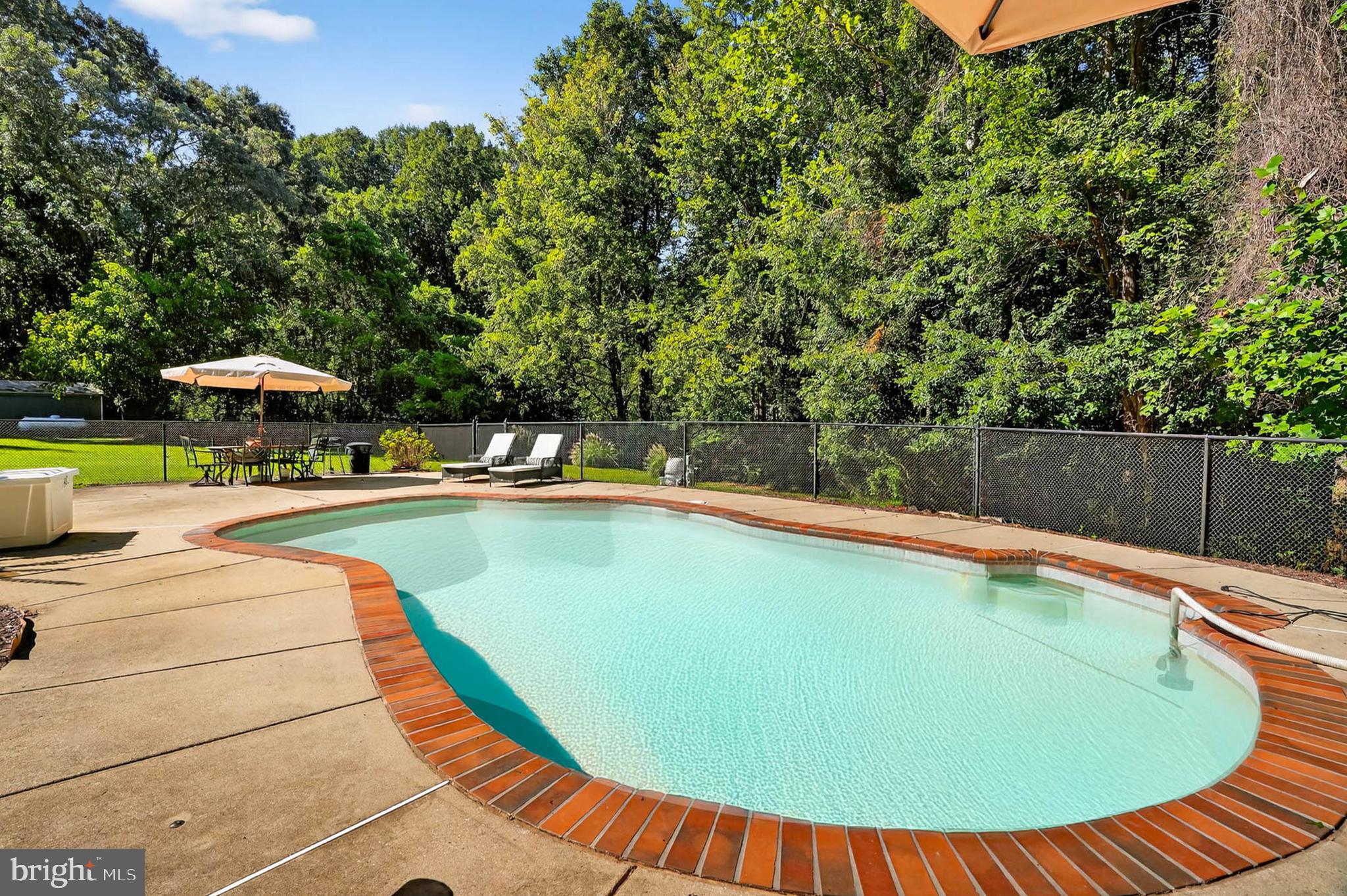 WINDING BROOKE - Residential