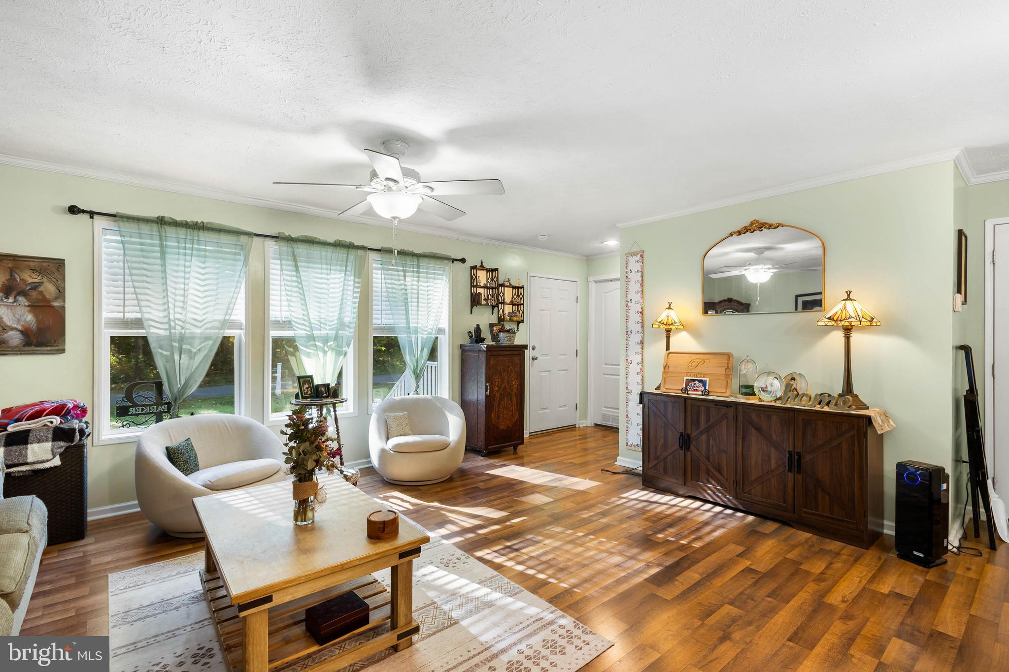 COLES POINT - Residential