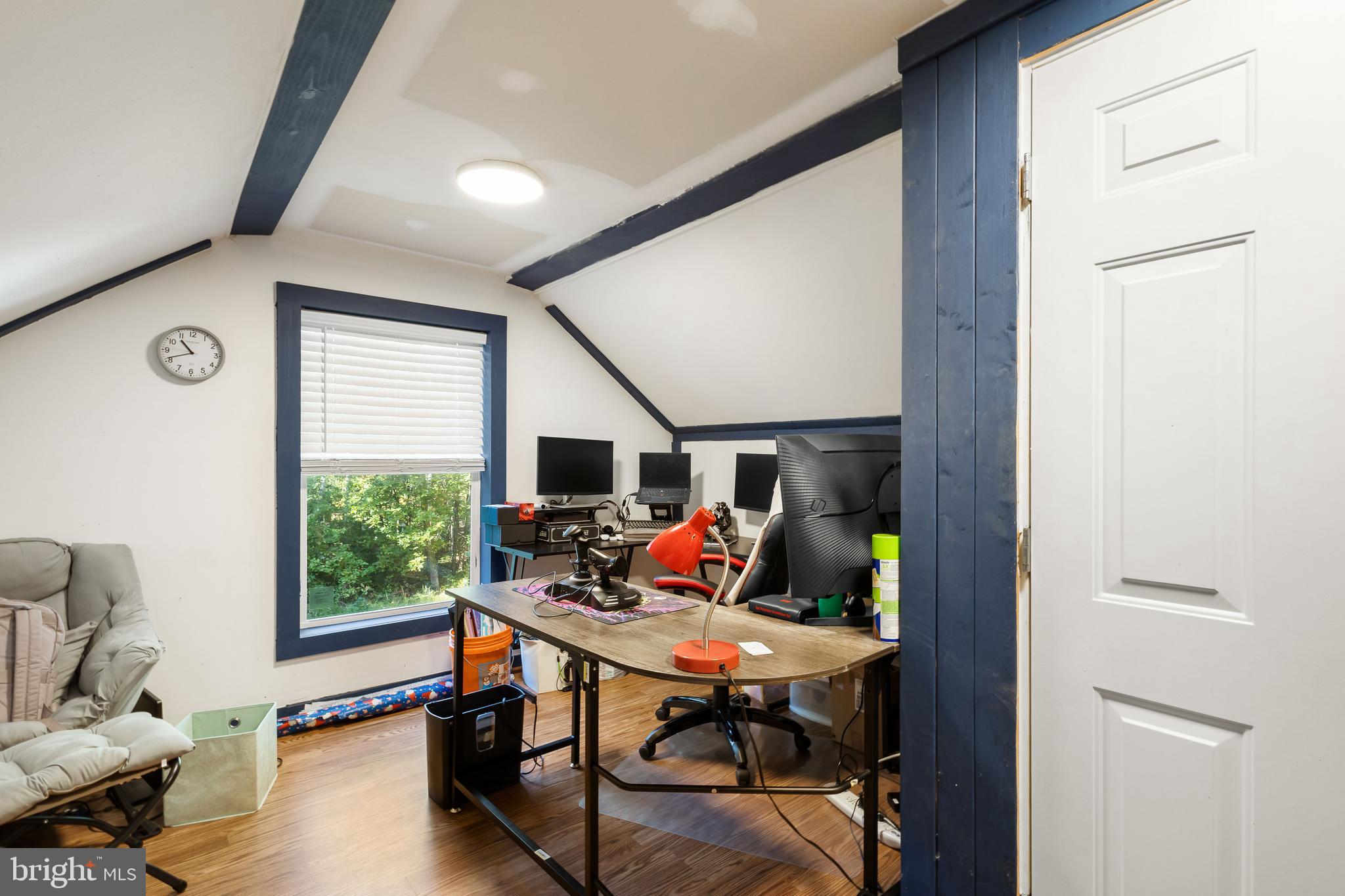 COLES POINT - Residential