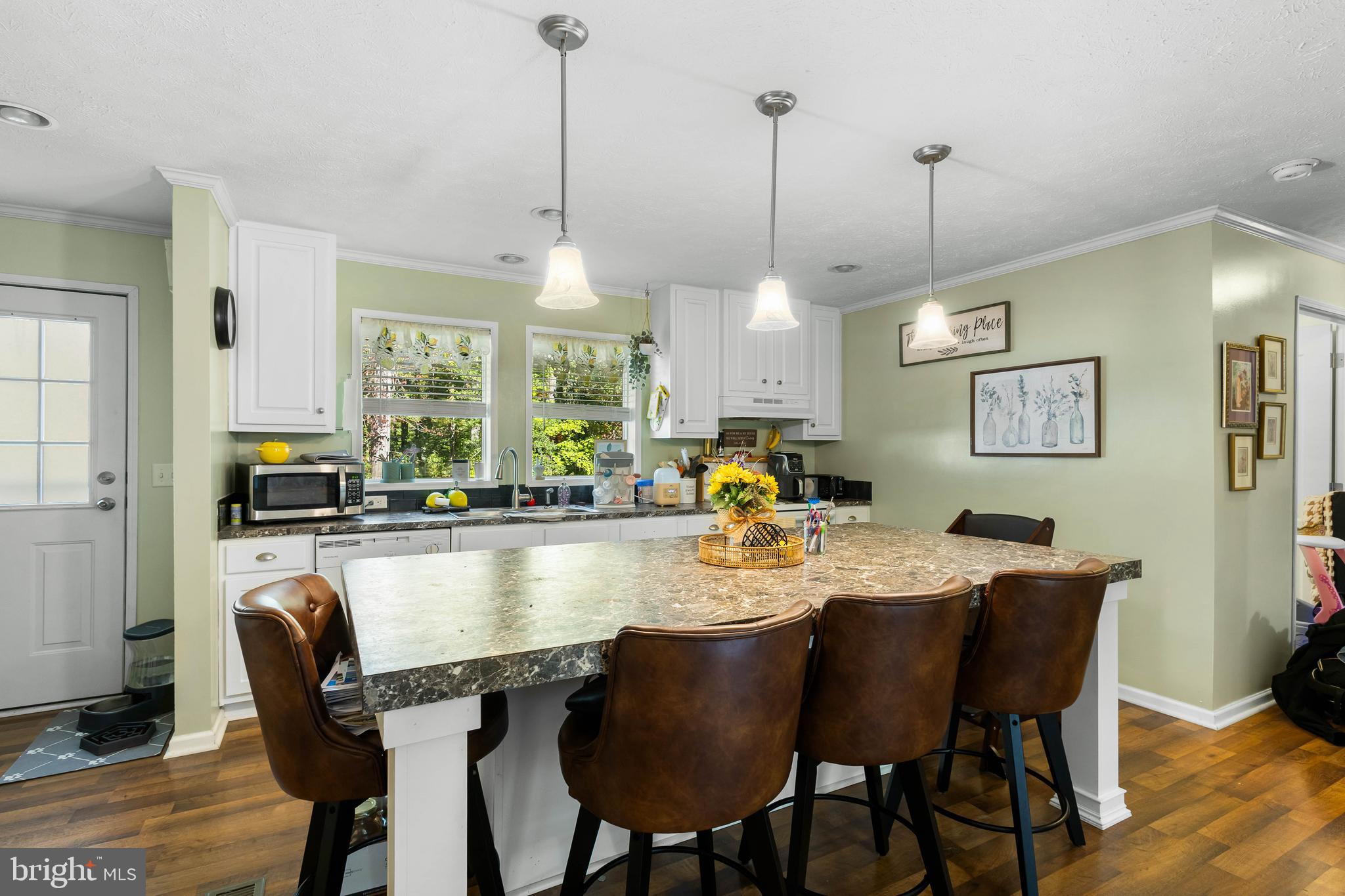 COLES POINT - Residential