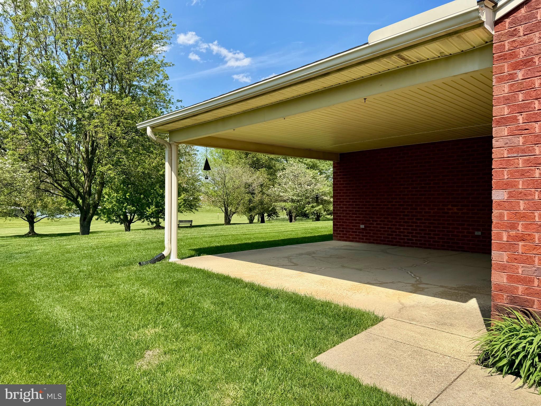 ENGLEBROOK PARK - Residential