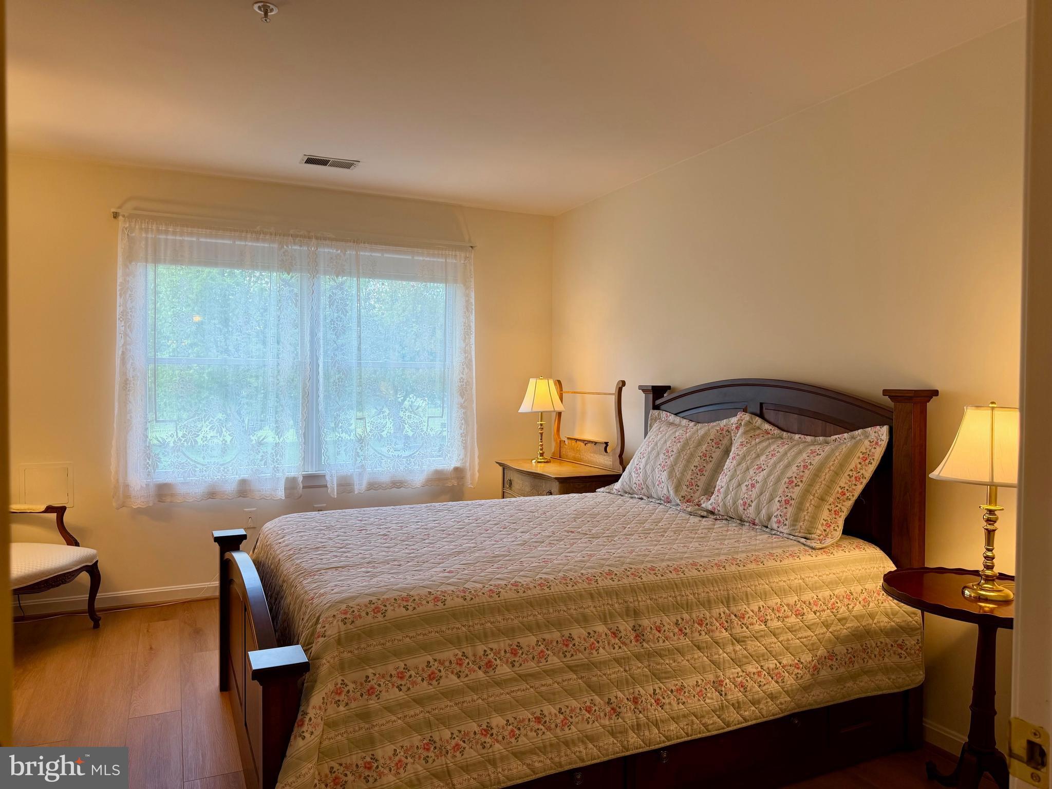 ENGLEBROOK PARK - Residential