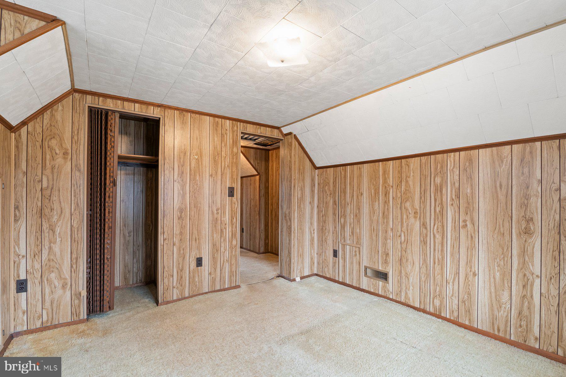 BARCROFT - Residential