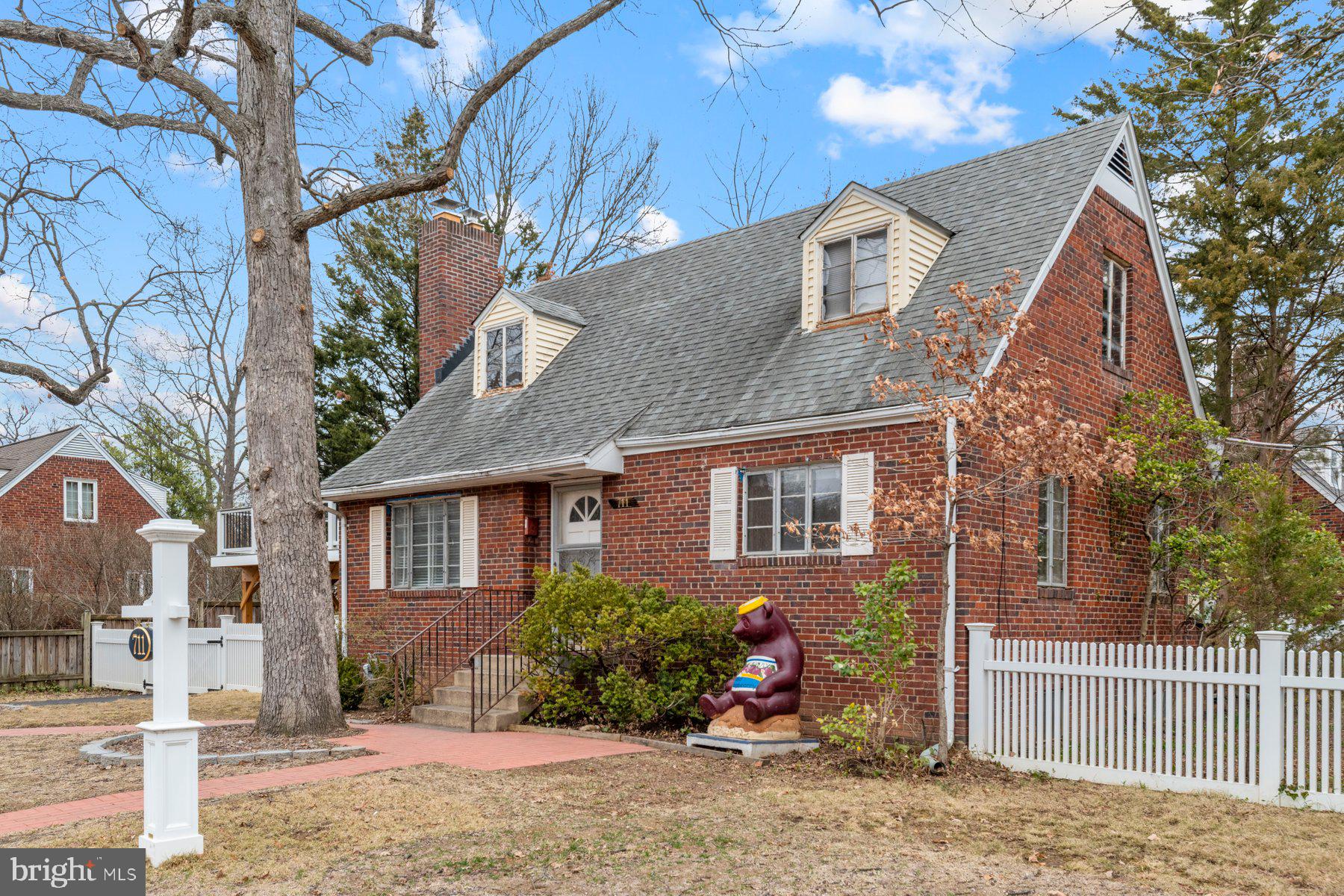 BARCROFT - Residential