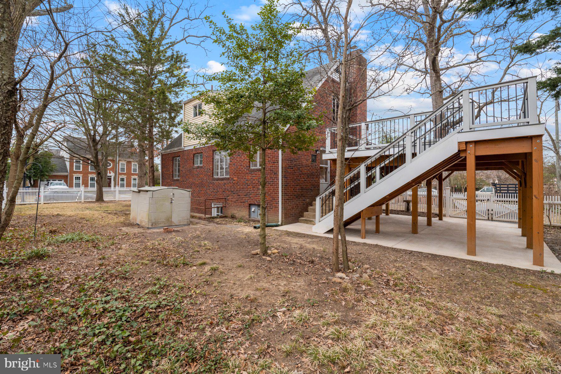 BARCROFT - Residential