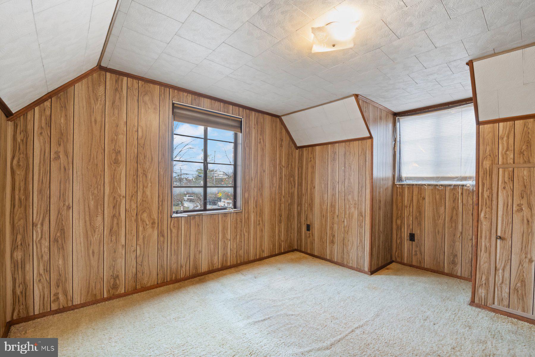 BARCROFT - Residential