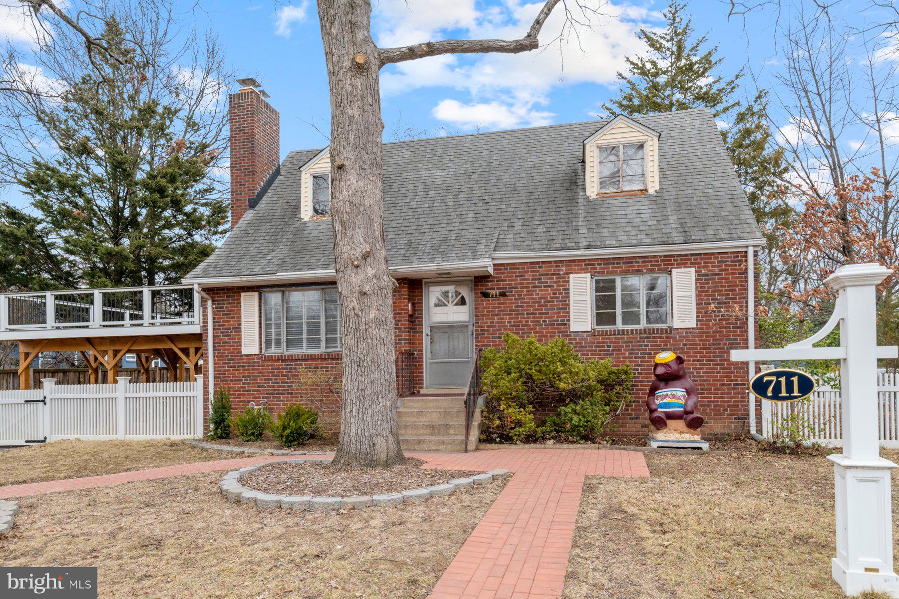 BARCROFT - Residential