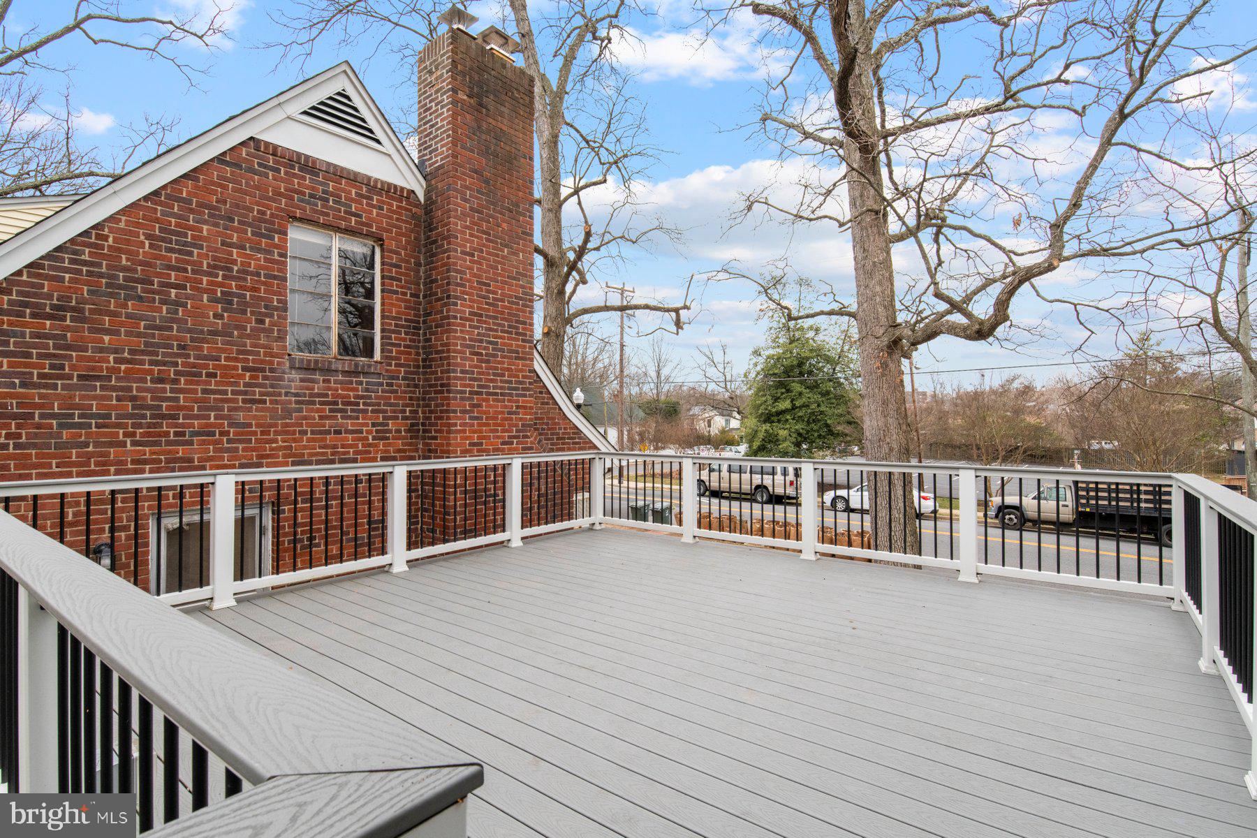 BARCROFT - Residential