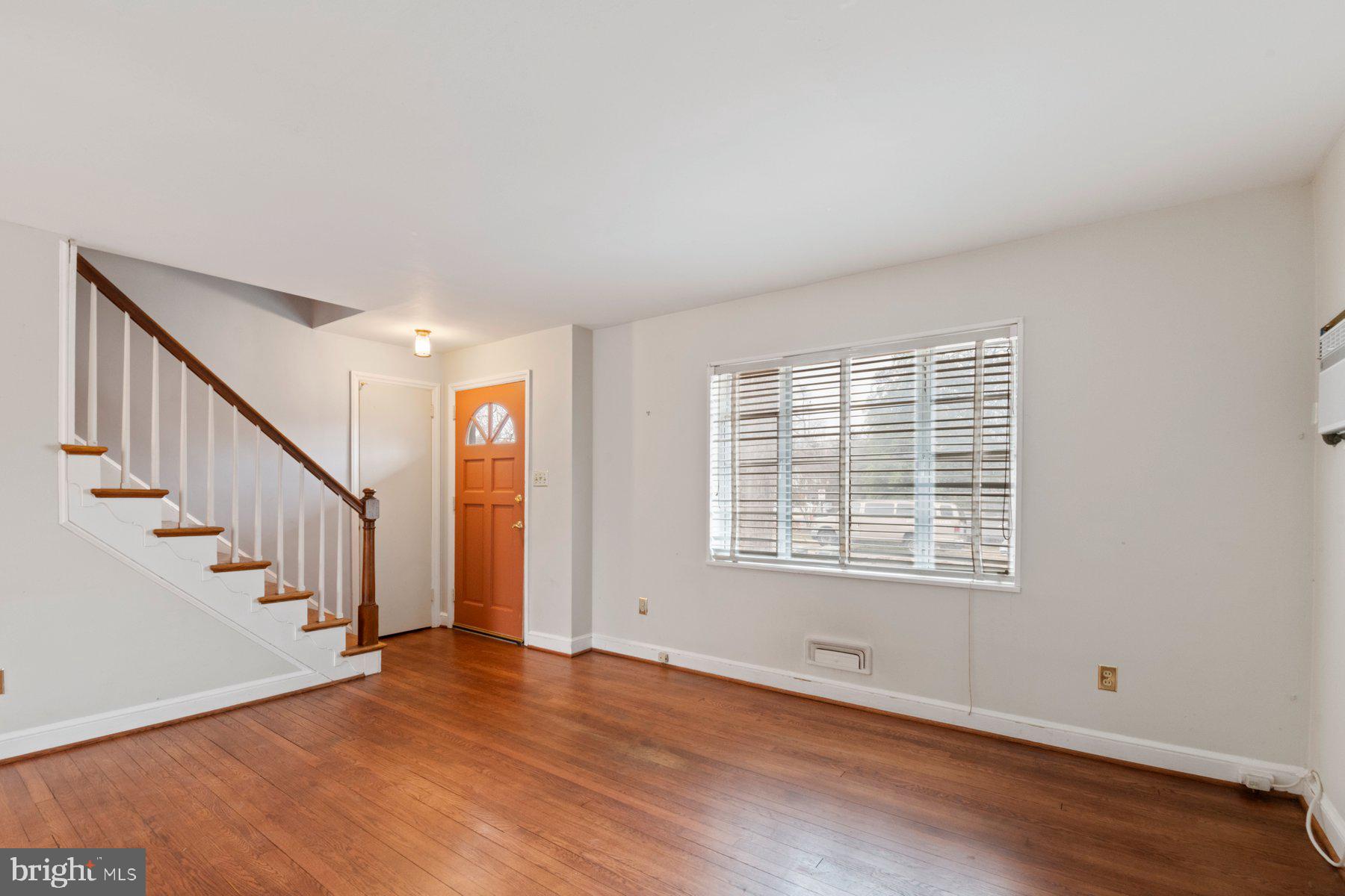 BARCROFT - Residential