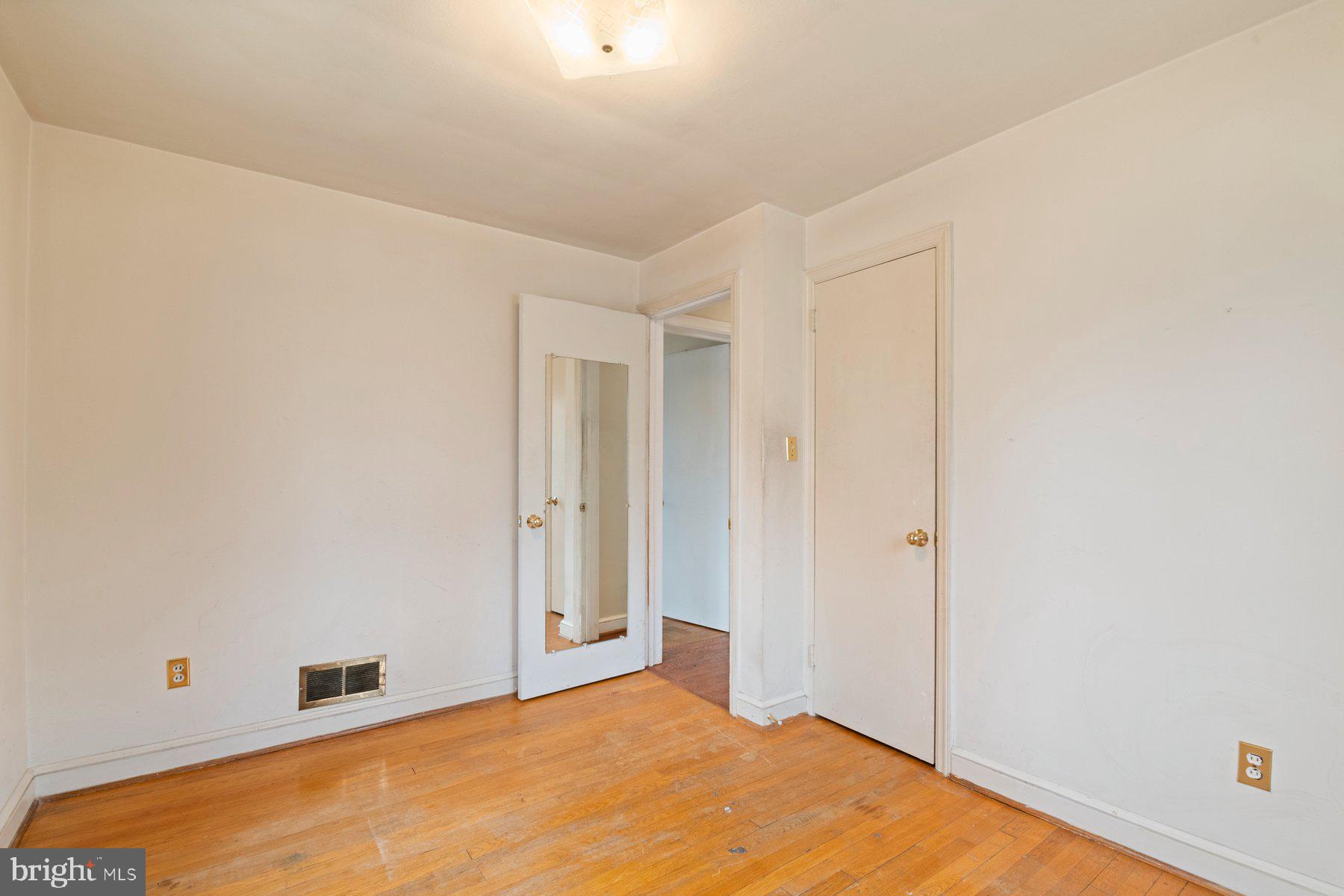 BARCROFT - Residential