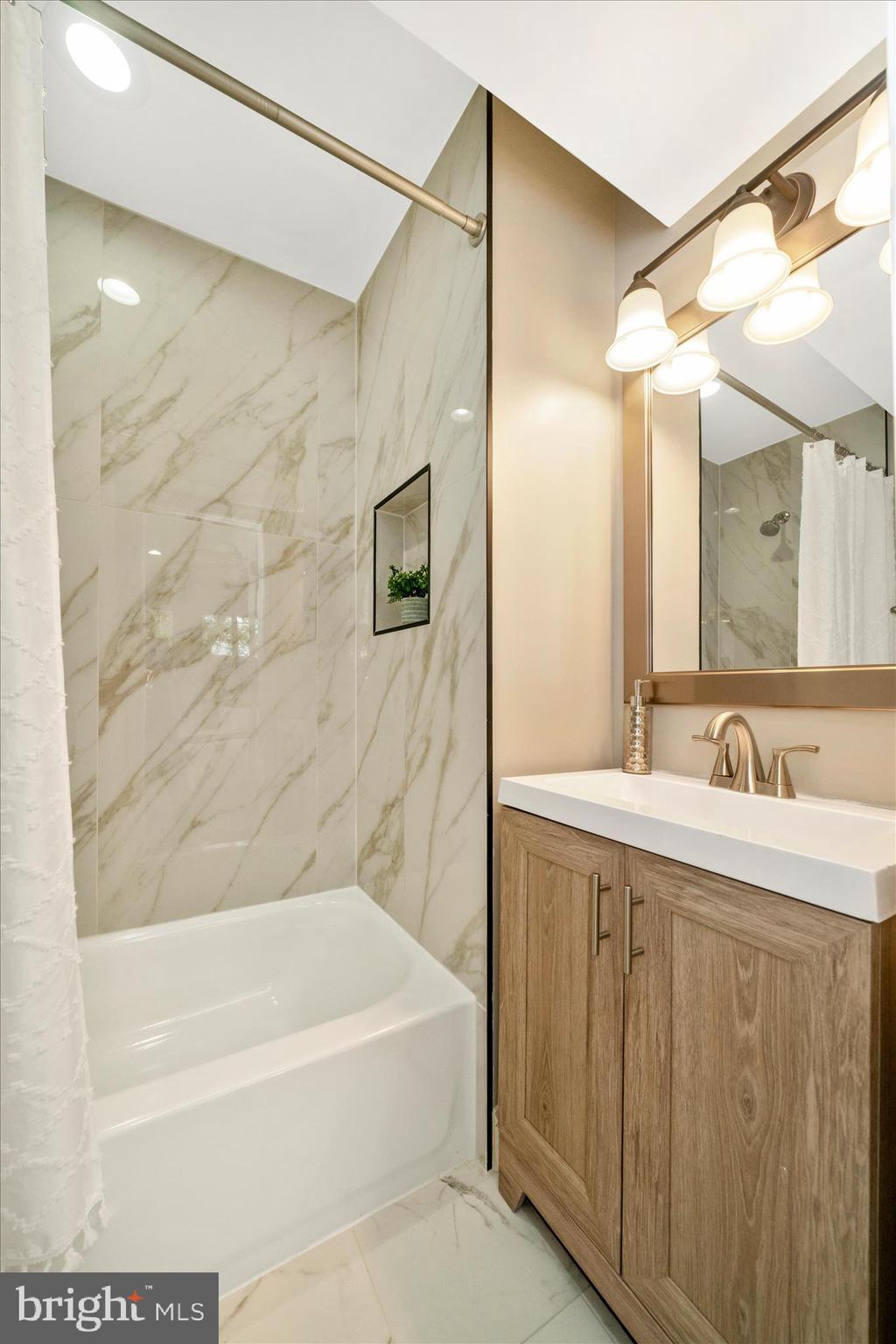 LANDOVER ESTATES - Residential