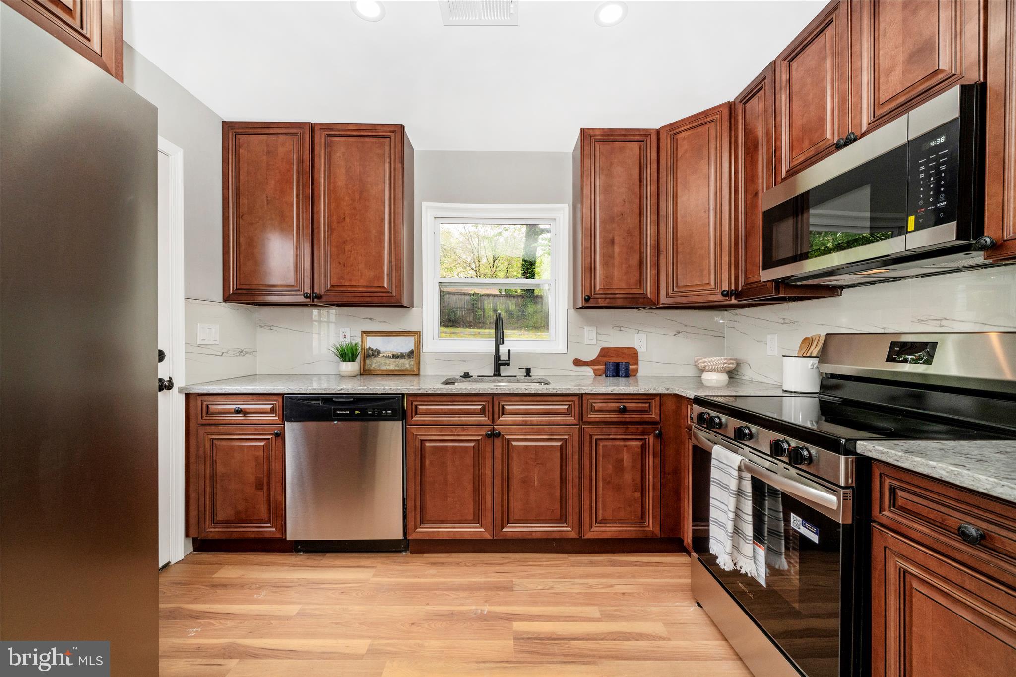 LANDOVER ESTATES - Residential